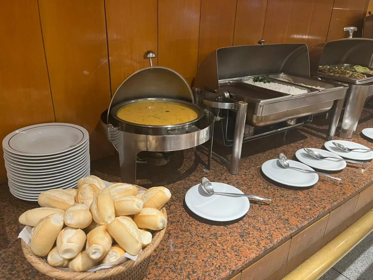 Restaurant/places to eat in Hotel Atlantico Star