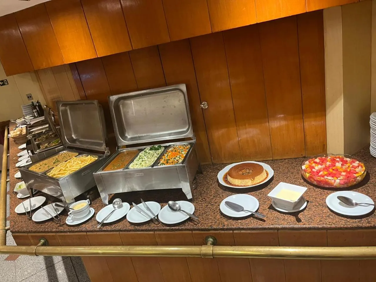 Restaurant/places to eat in Hotel Atlantico Star