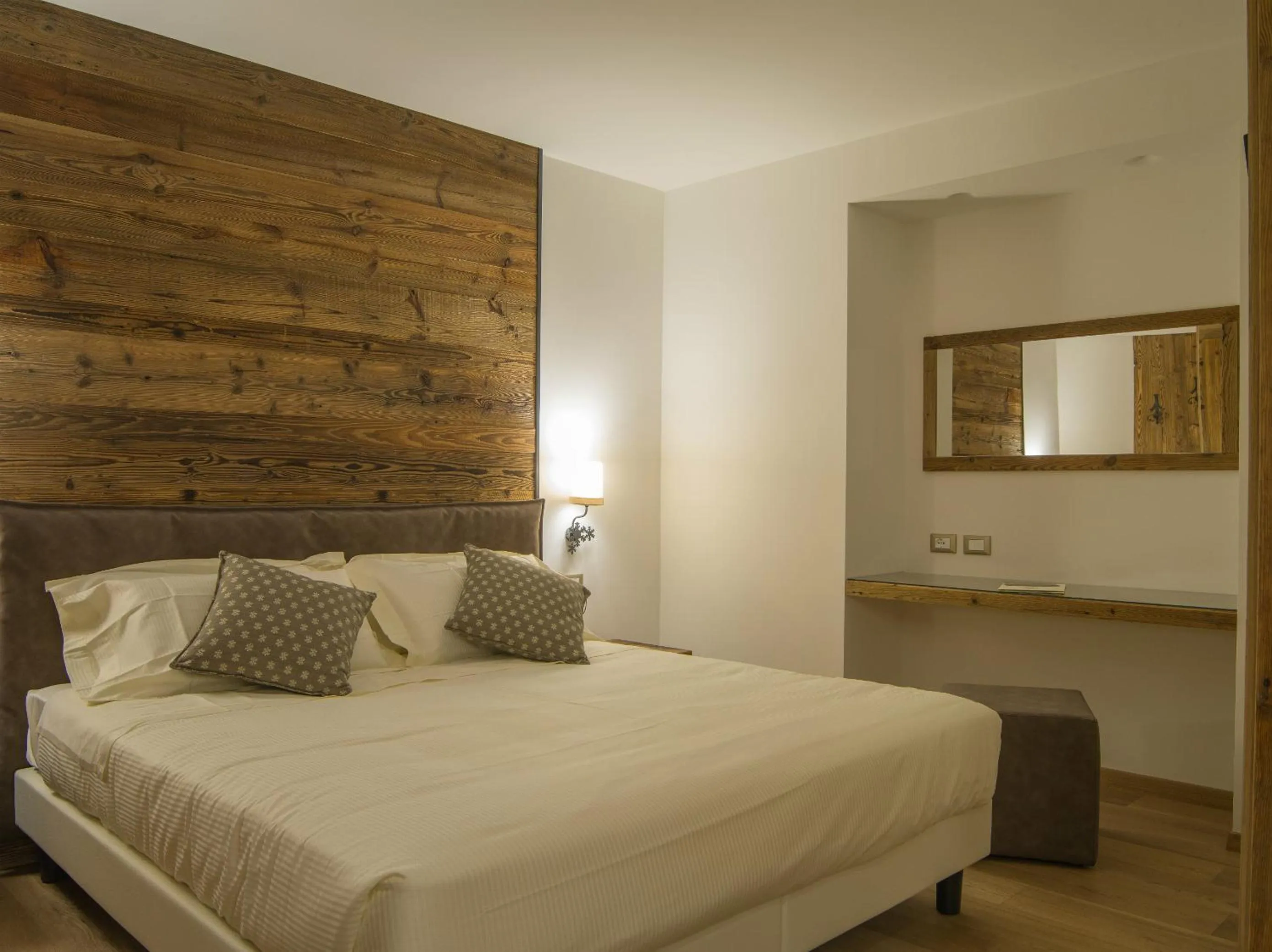 Bedroom, Bed in Hotel Garnì Caminetto