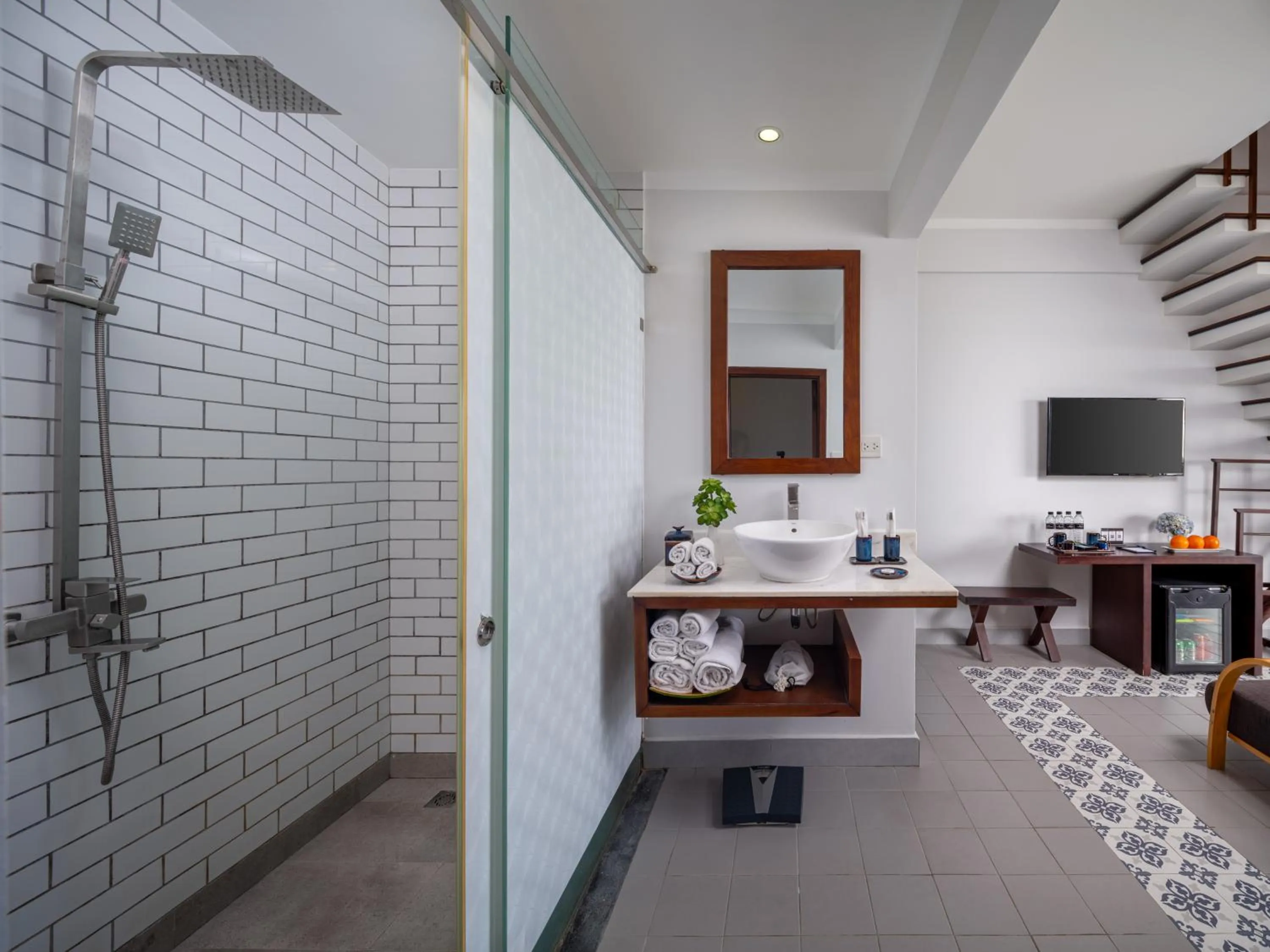 Shower in Hoi An Odyssey Hotel & Spa