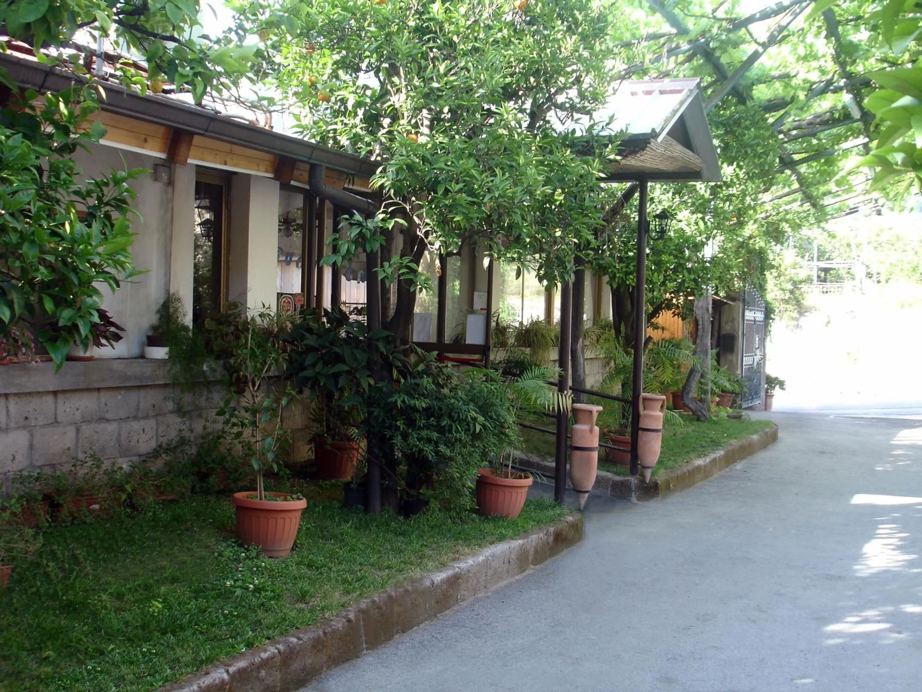 Facade/entrance in Fiori D'Arancio