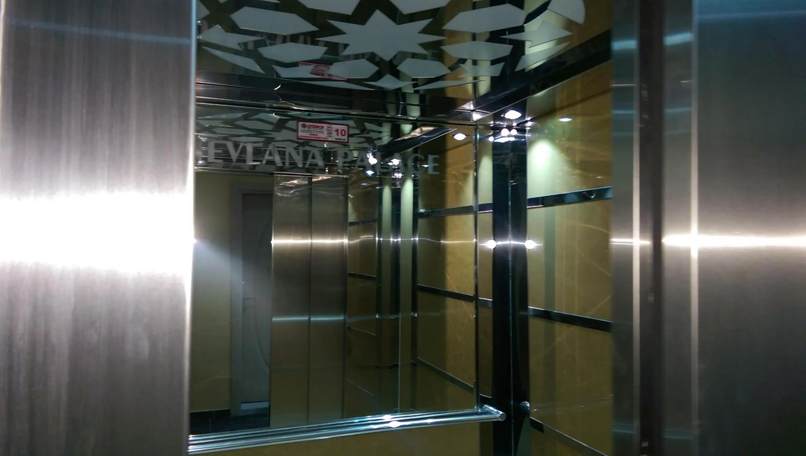 Lobby or reception in Mevlana Palace