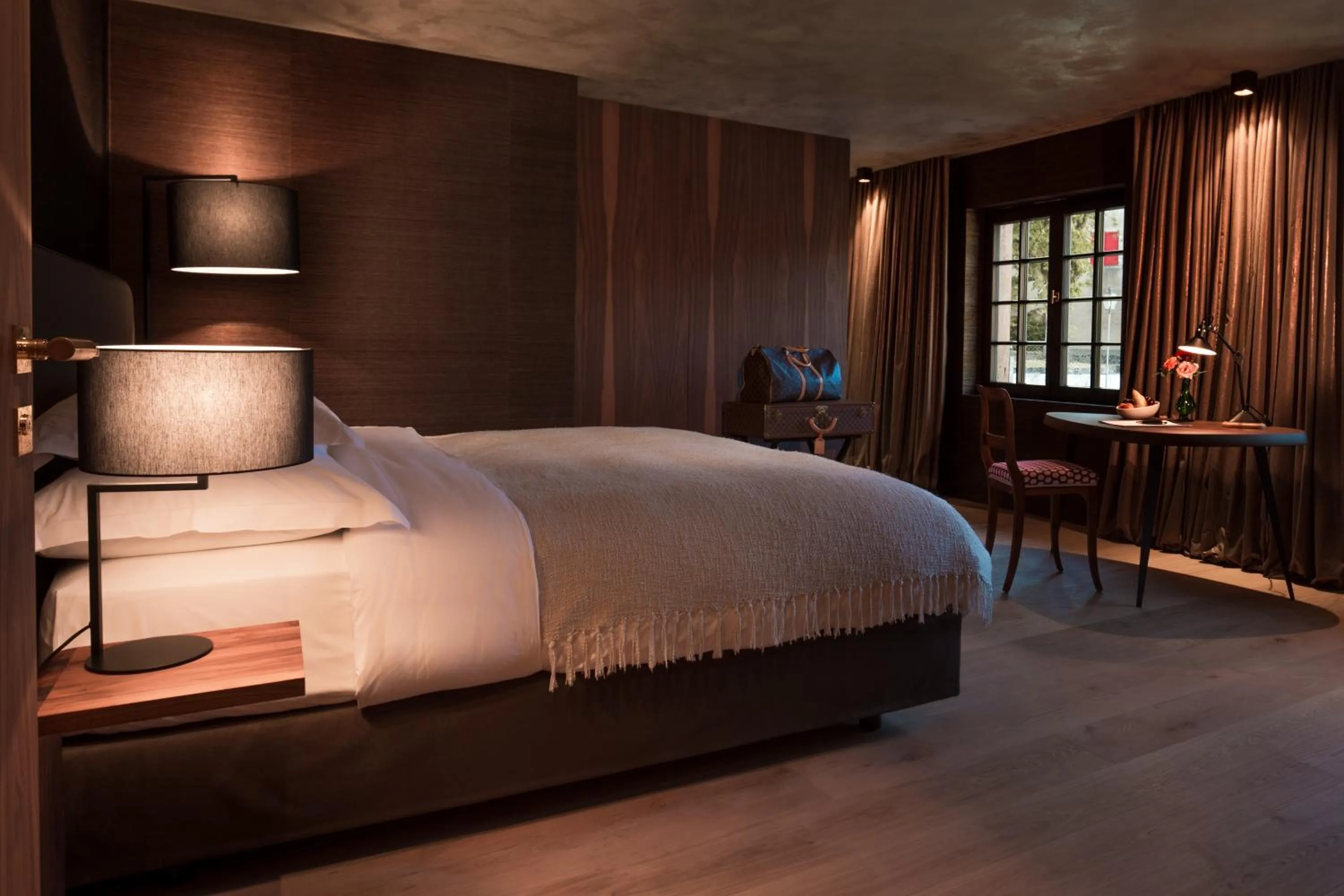 Bed in Hotel Krone Regensberg