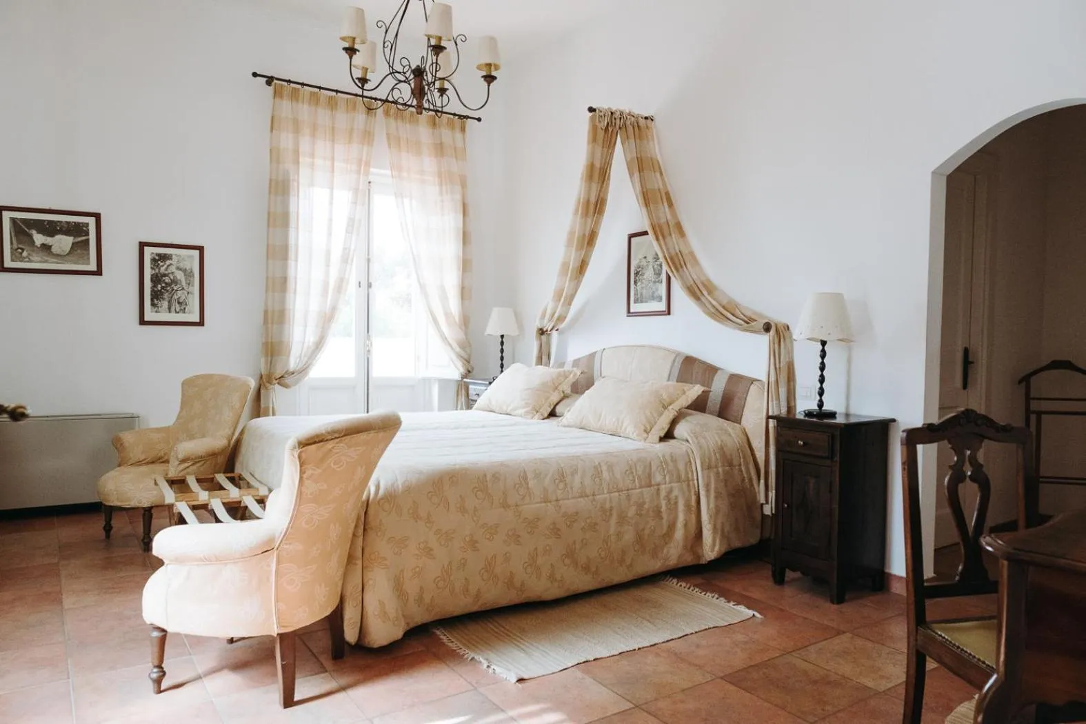 Living room, Bed in Golf Club Metaponto