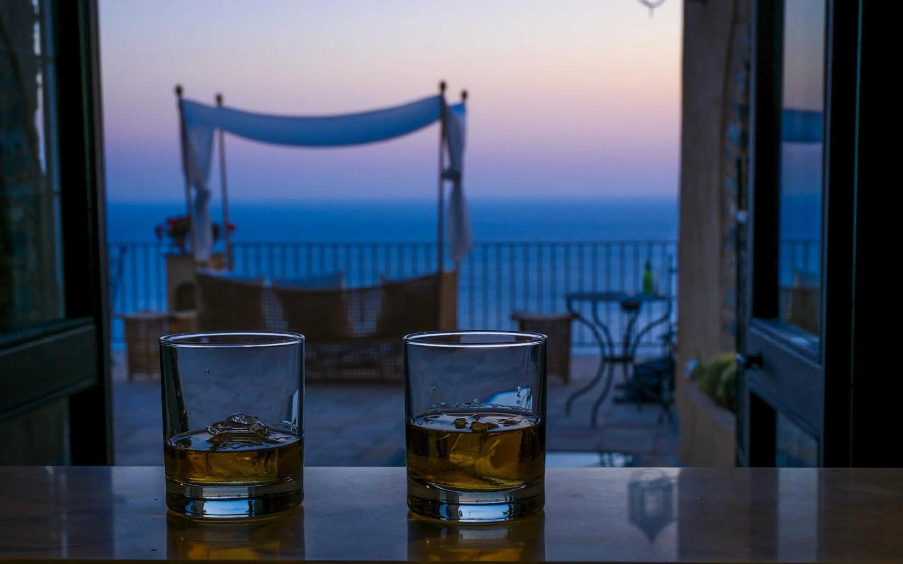 Lounge or bar in Marulivo Hotel