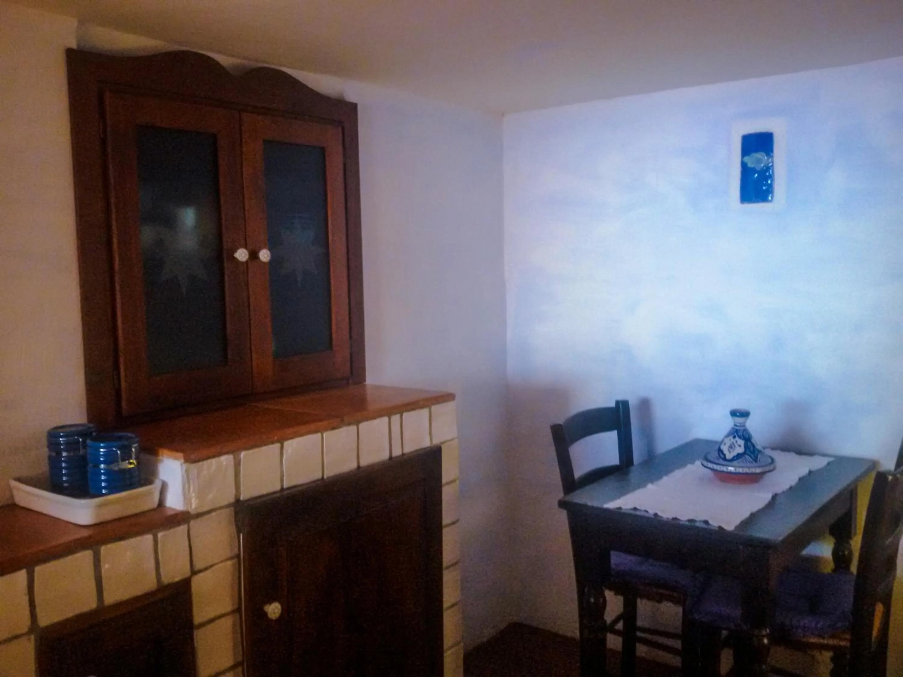 Kitchen or kitchenette in Marulivo Hotel