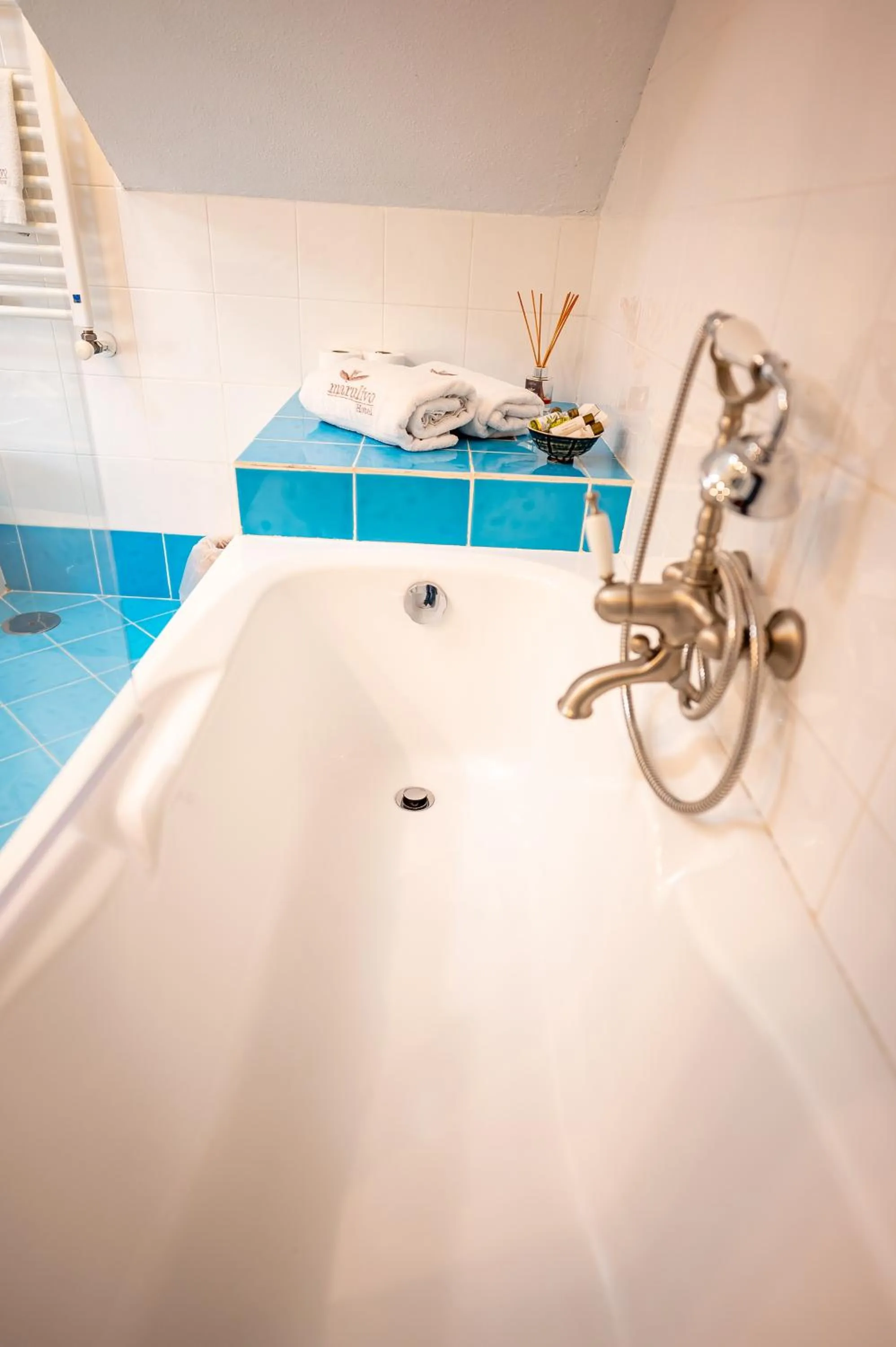 Bathroom in Marulivo Hotel