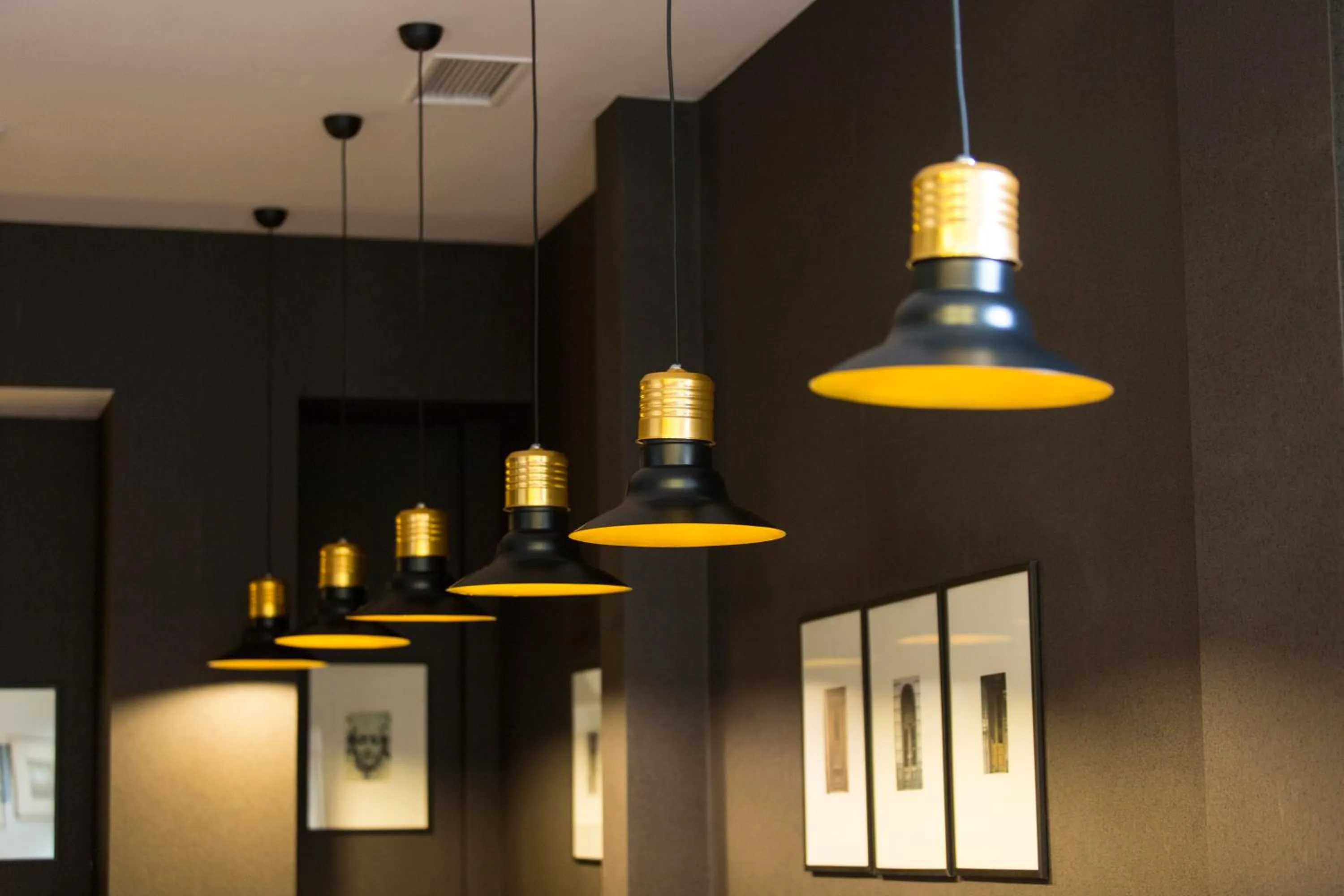 Lounge or bar in Old Meidan Tbilisi By Urban Hotels