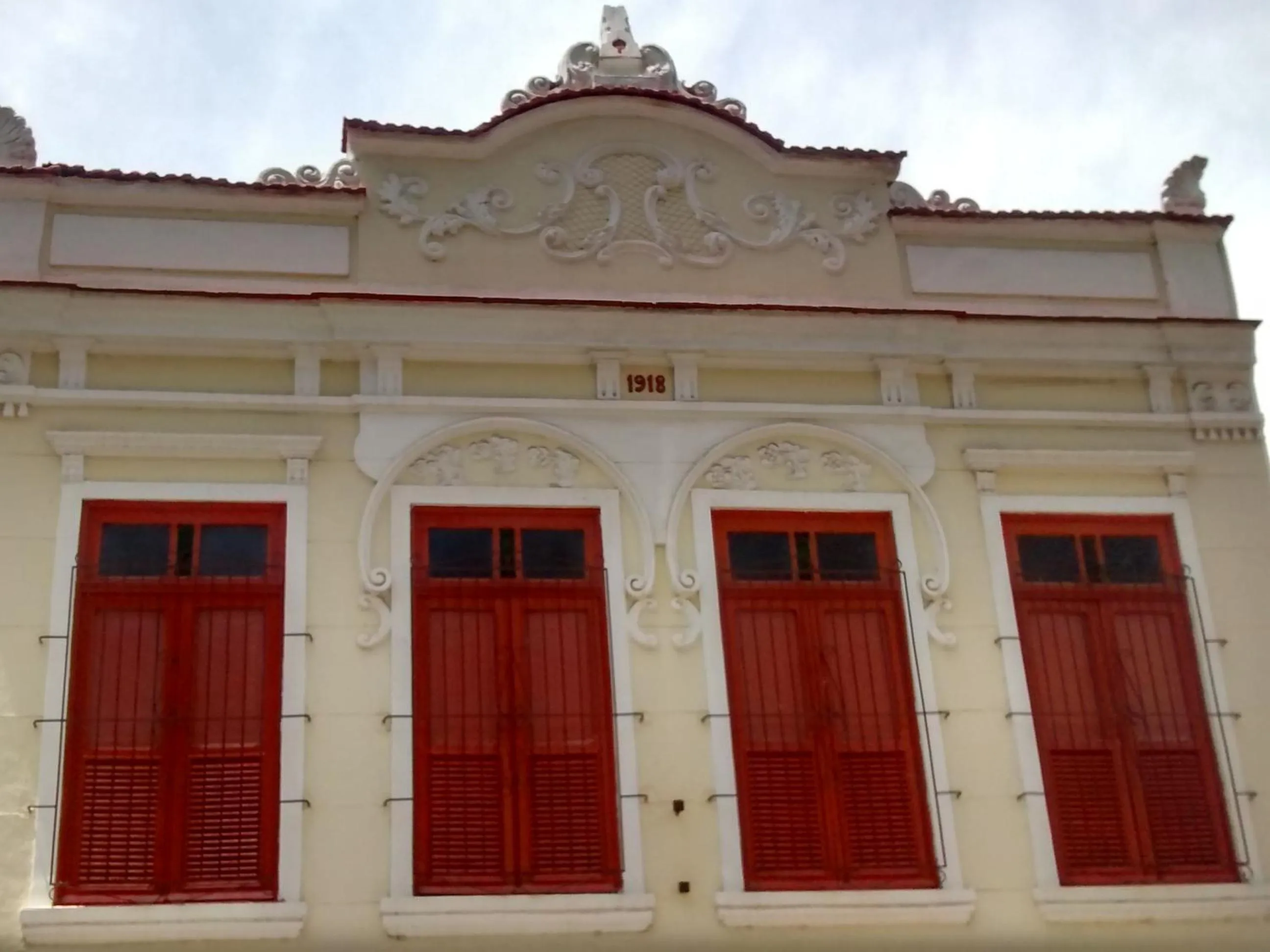 Facade/entrance in Historic House