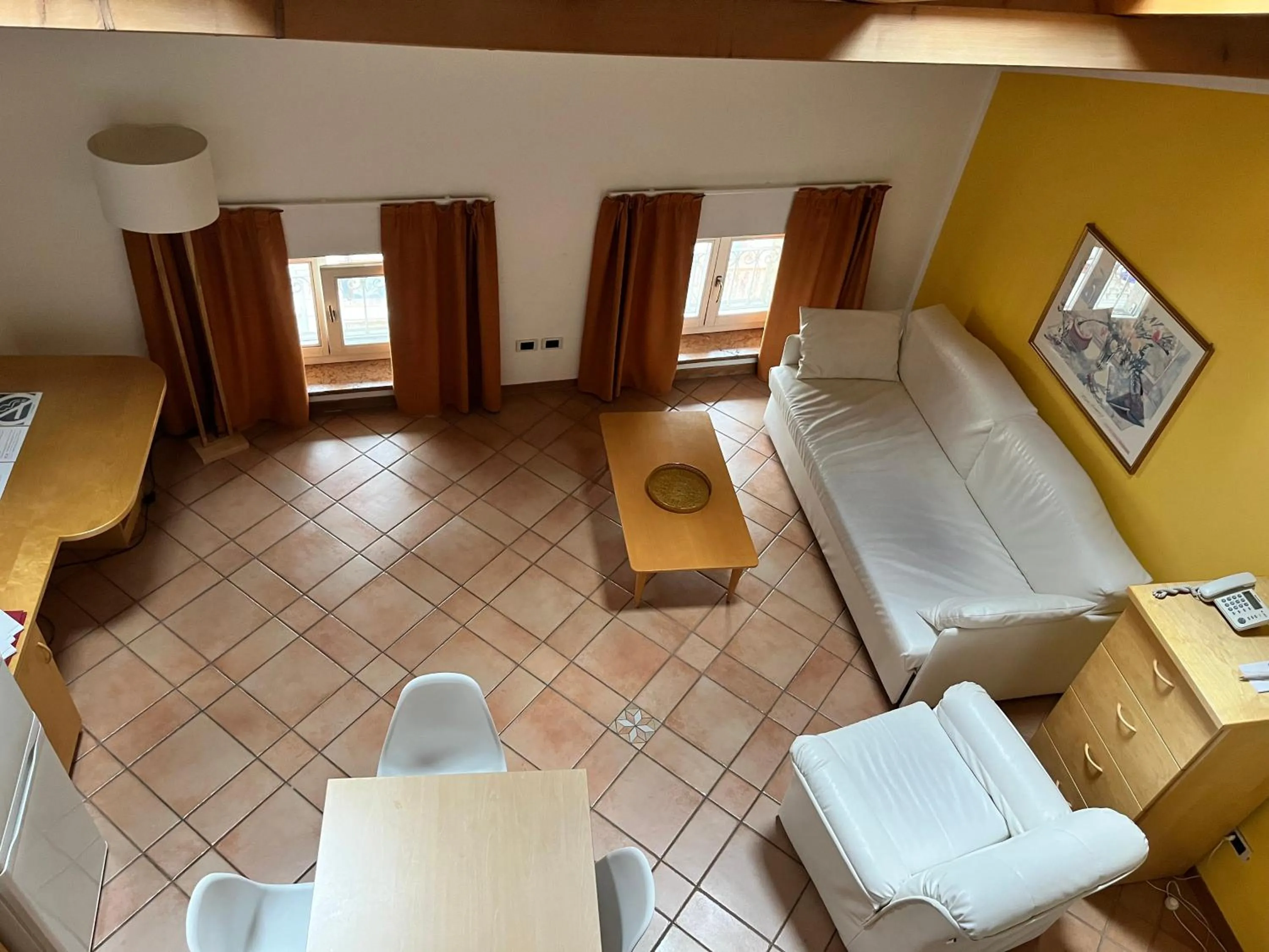 TV and multimedia in Manci Apartments by Hotel America