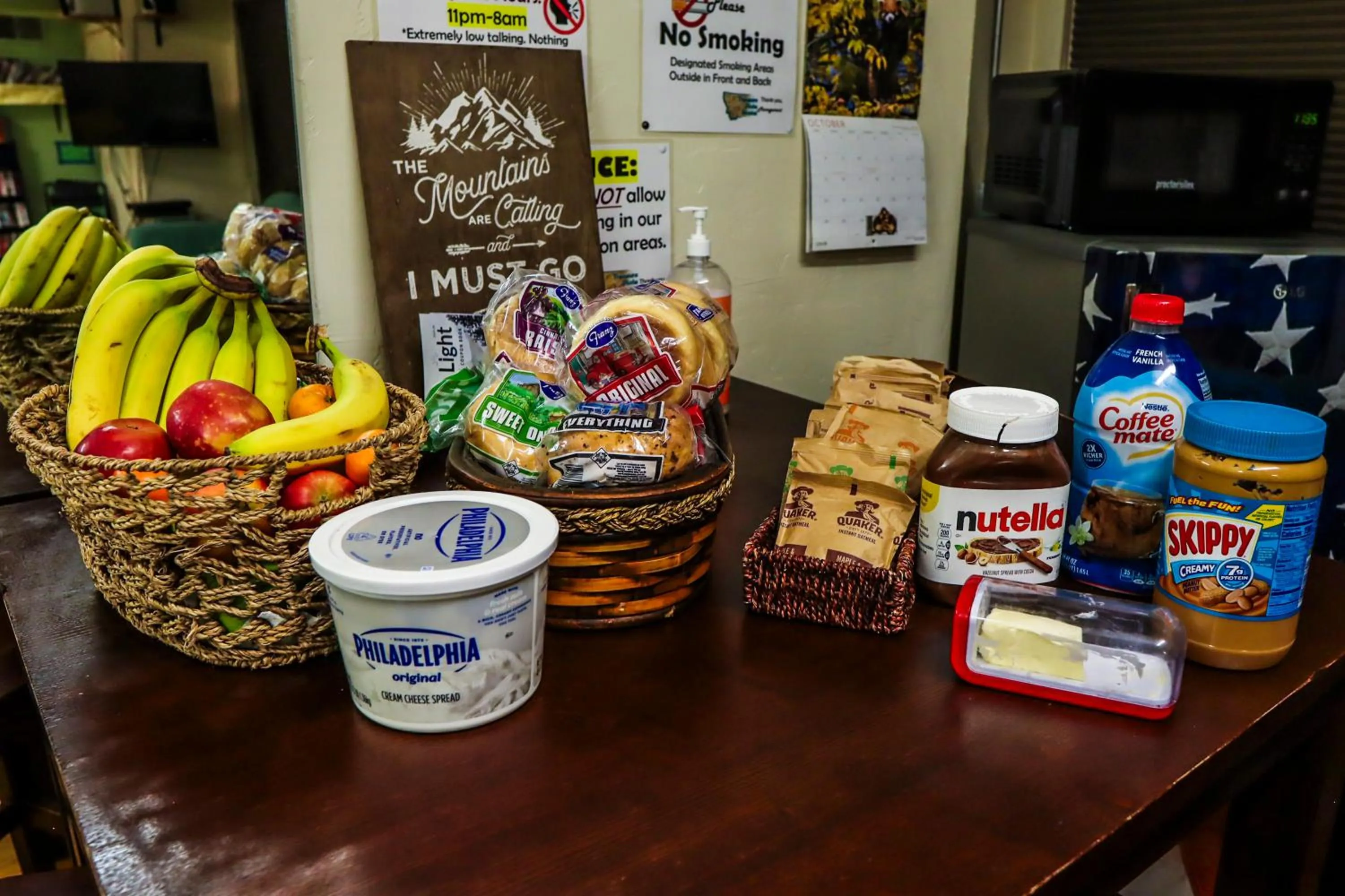 Breakfast in Treasure State Hostel