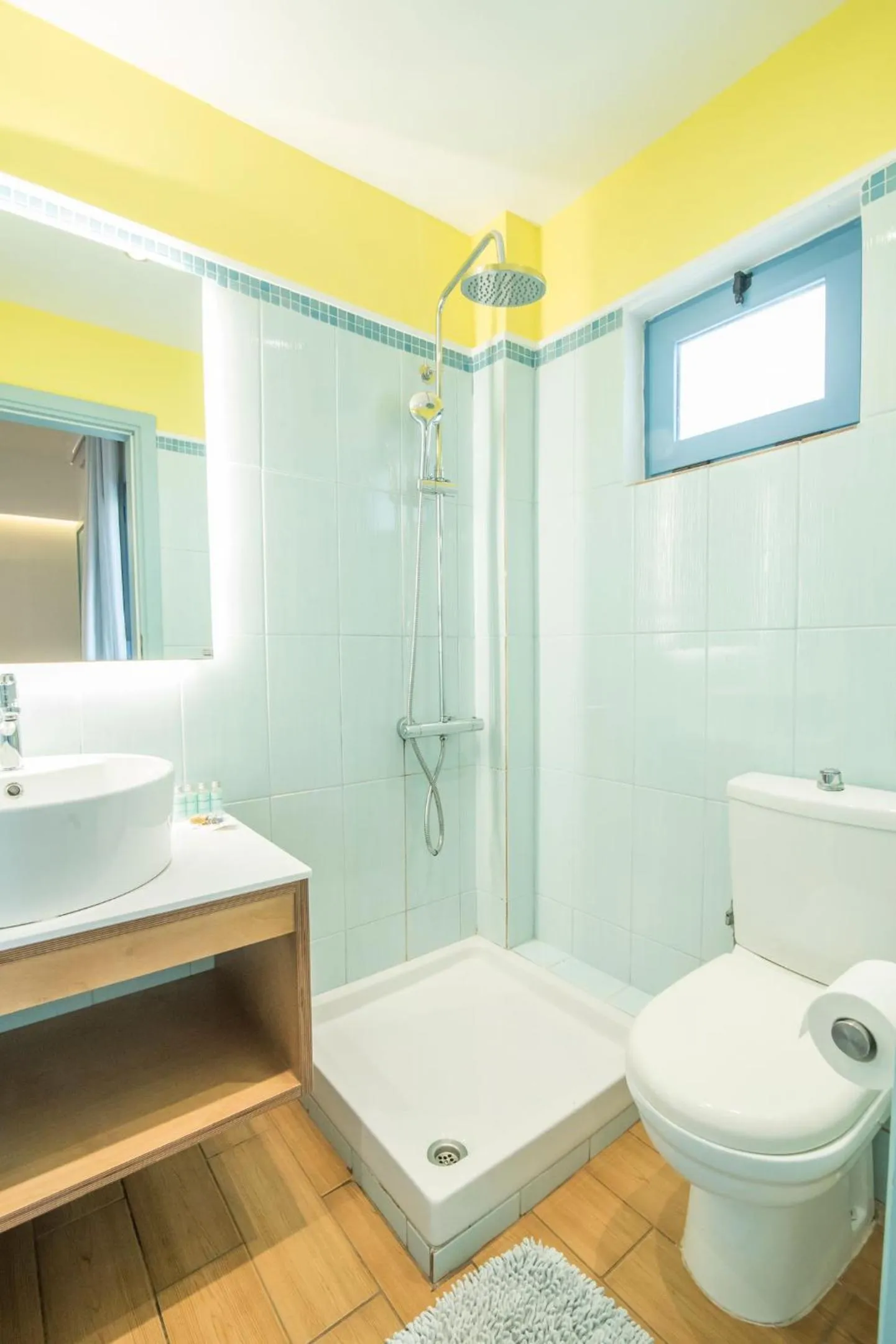 Shower in Saronis Hotel Agistri - Adults Only