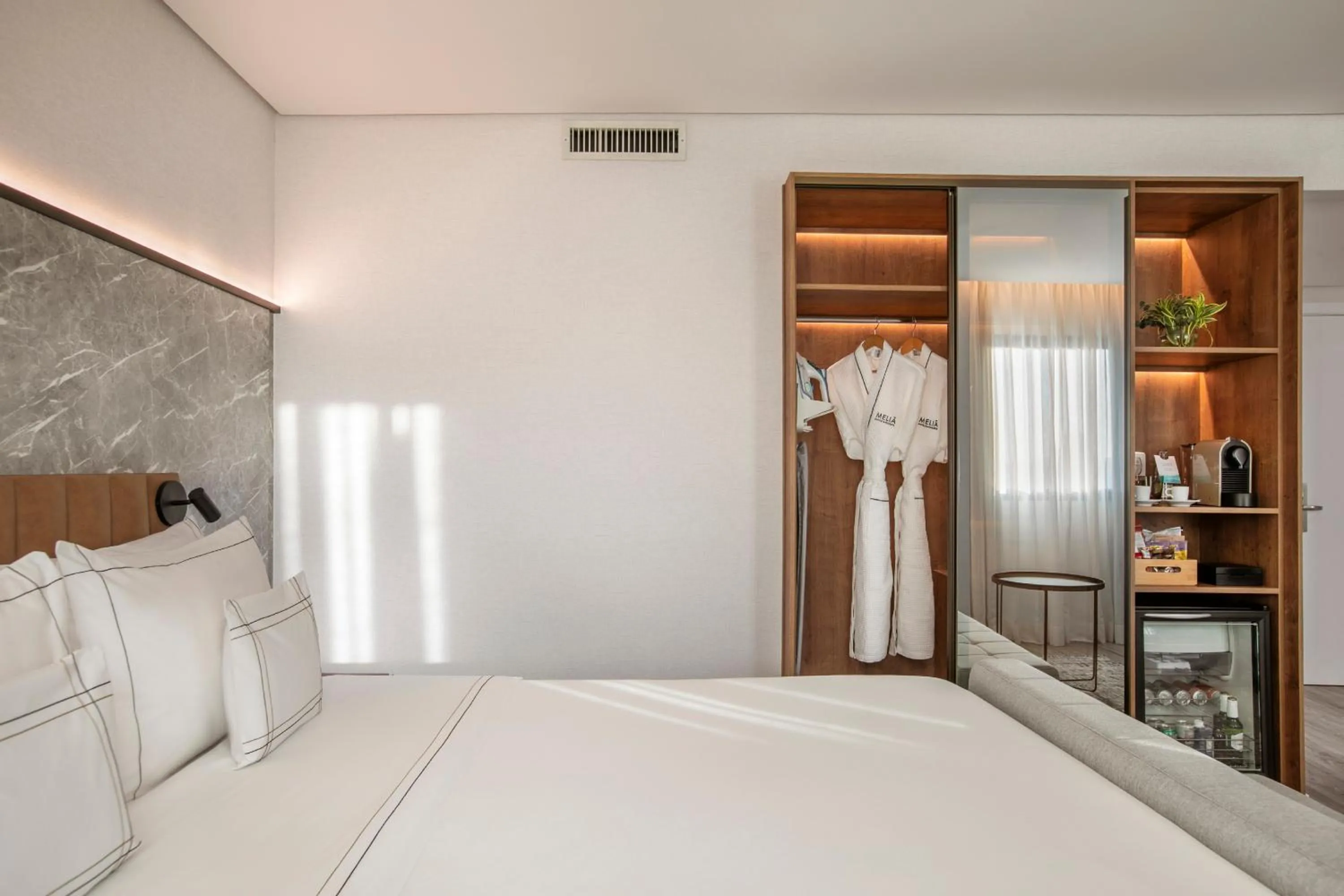 Bed in Meliá Jardim Europa