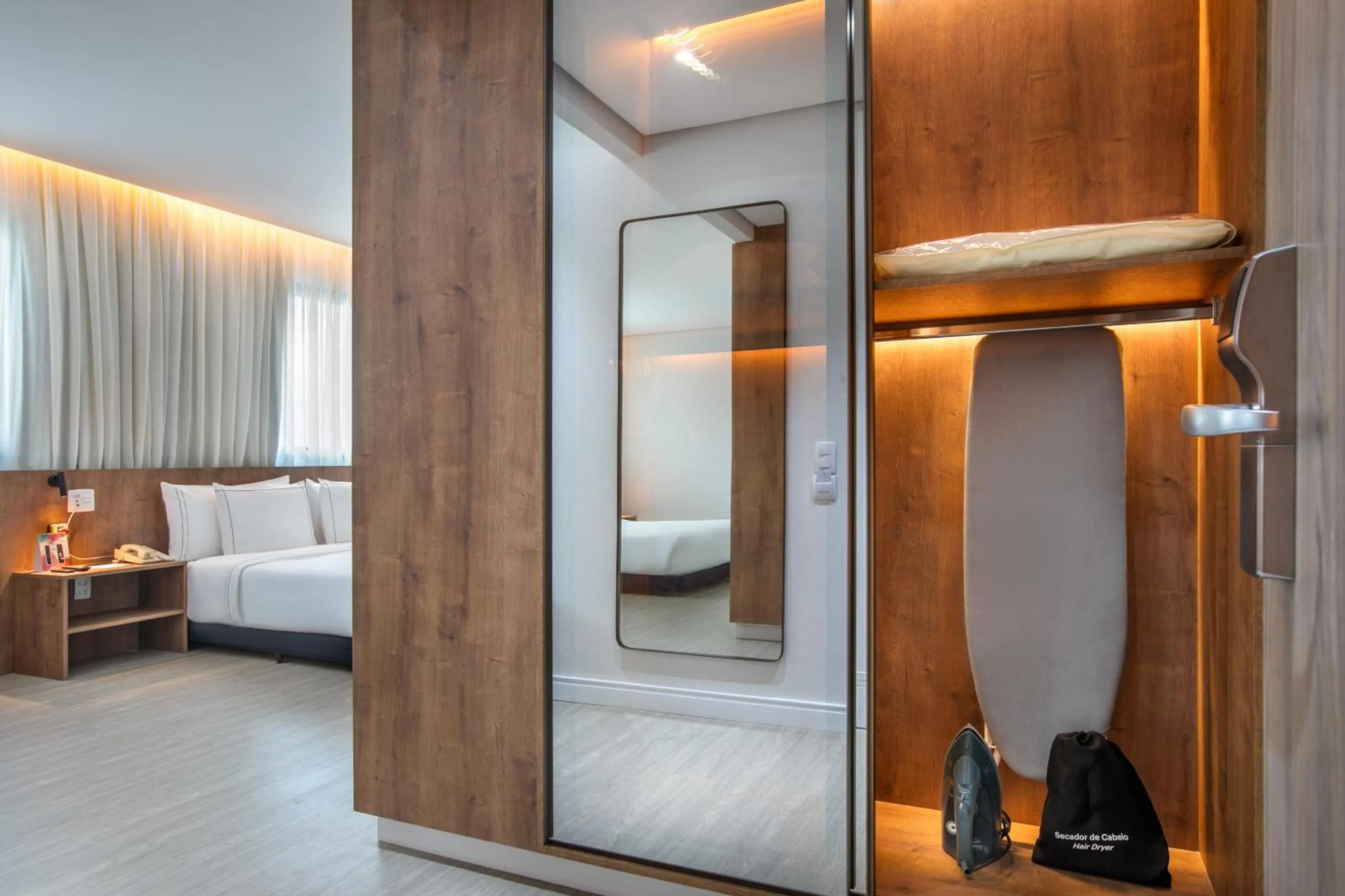 Bed in Meliá Jardim Europa