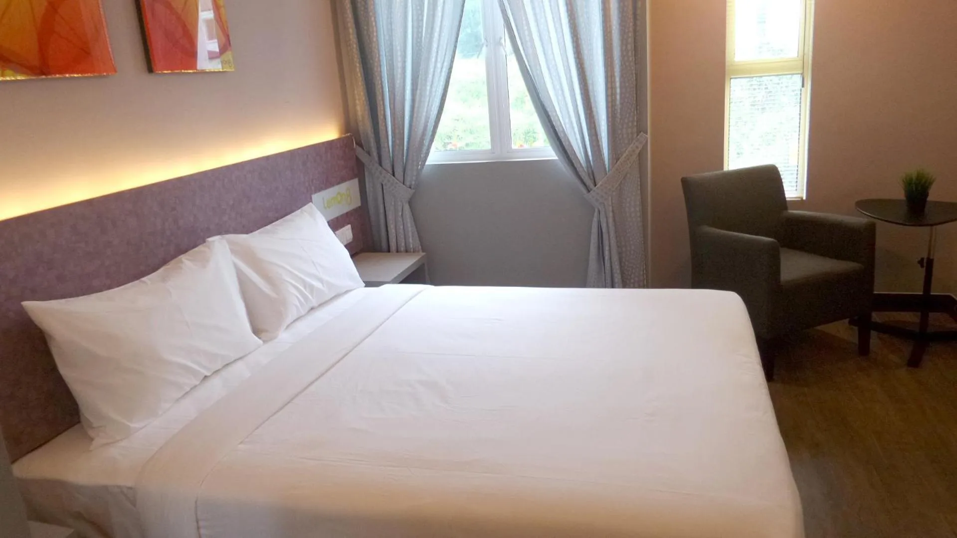 Bed in Lemon 8 Boutique Hotel @ Melaka