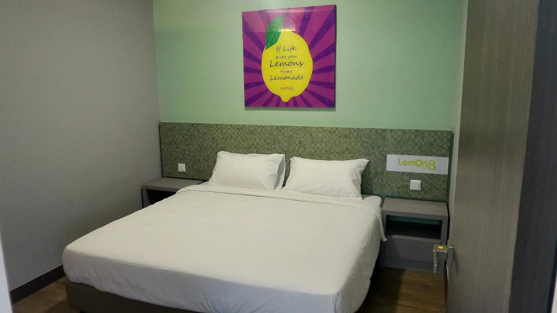 Bed in Lemon 8 Boutique Hotel @ Melaka