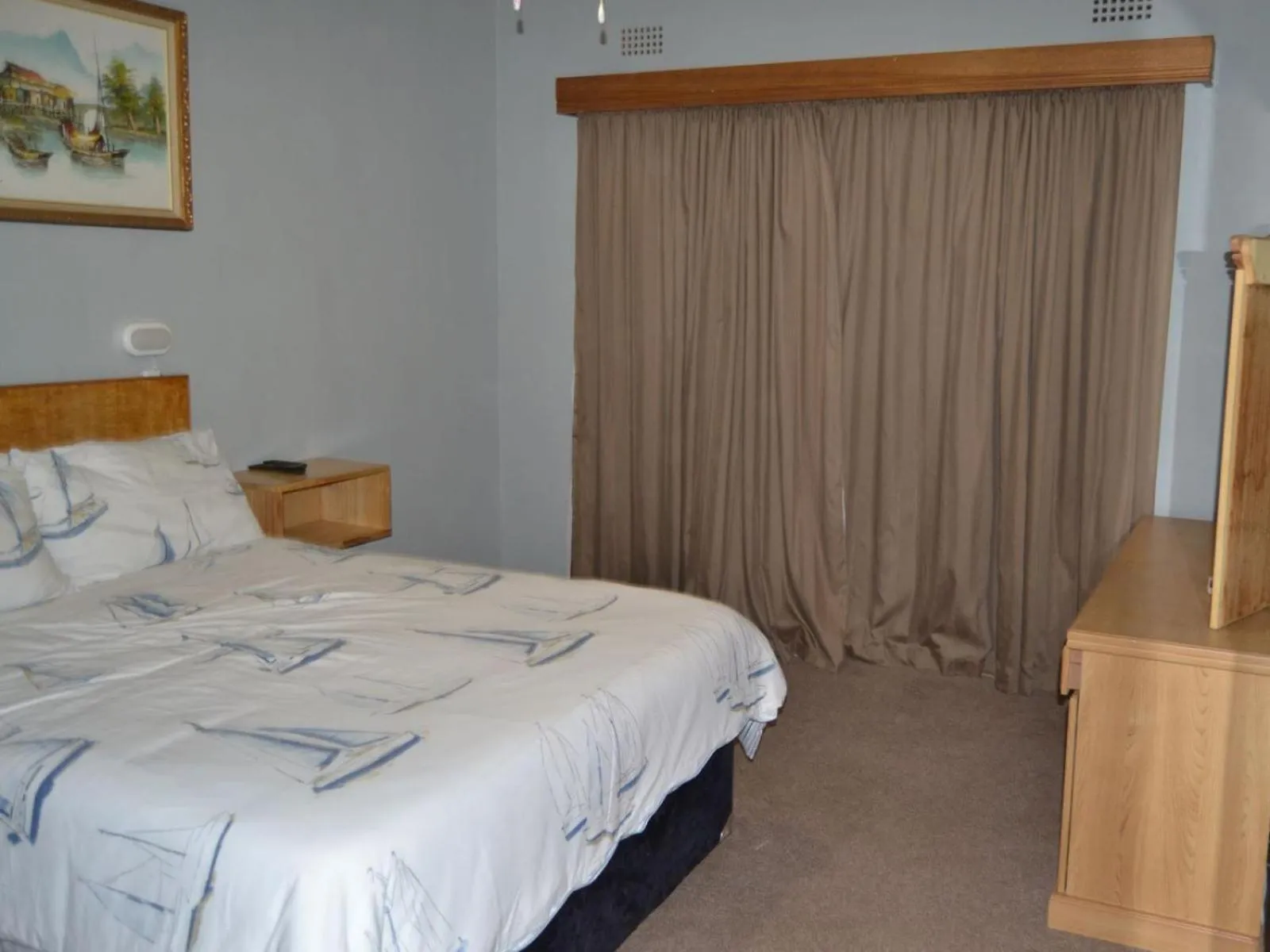 Bed in The Lighthouse Guesthouse