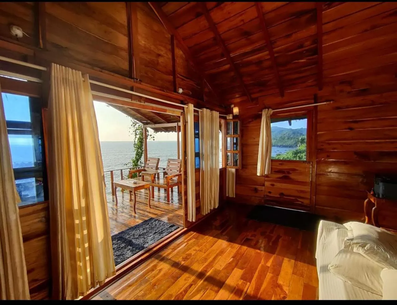 Restaurant/places to eat in Blue Lagoon Resort Goa