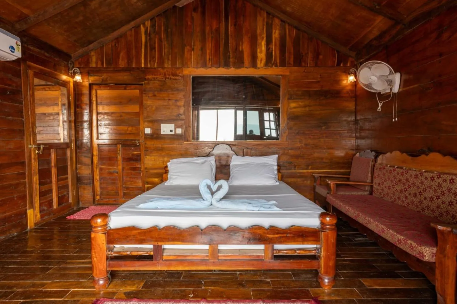 Bedroom, Bed in Blue Lagoon Resort Goa