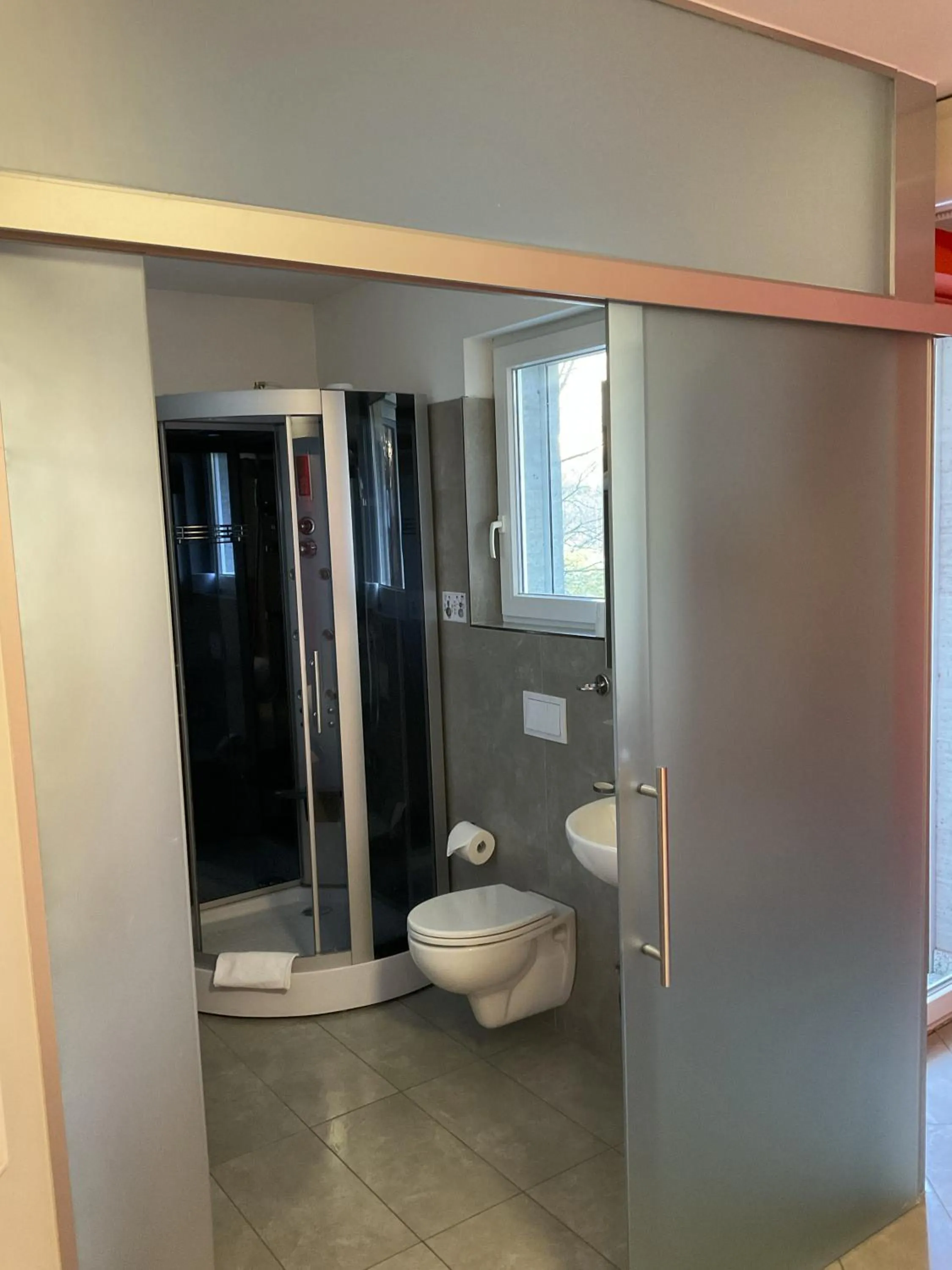 Shower in Hotel Liberty Self Check-In