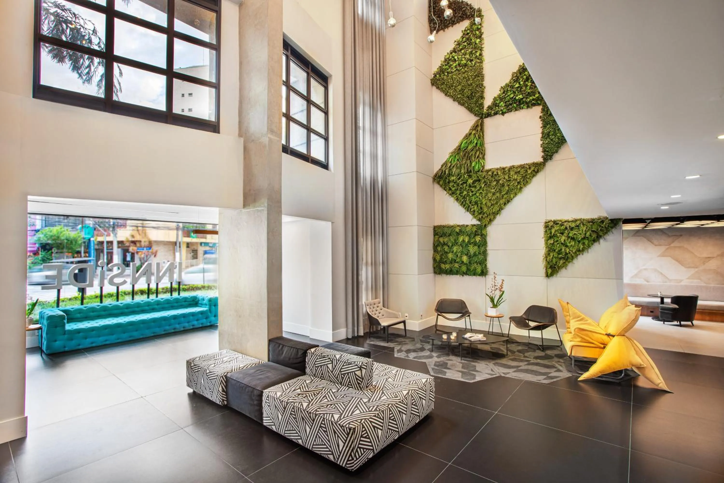 Lobby or reception in INNSiDE by Meliá São Paulo ITAIM