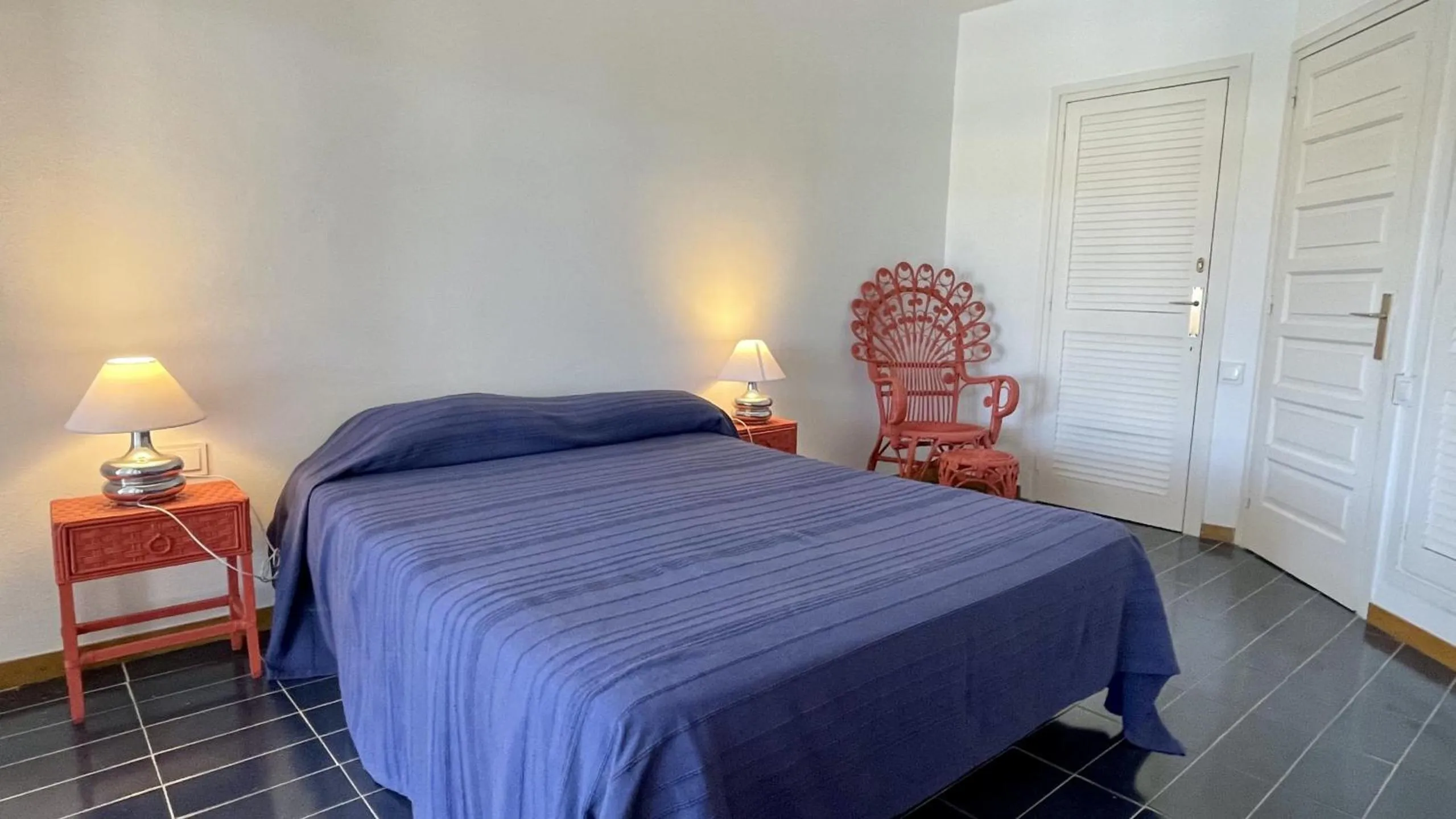 Bedroom, Bed in Passeig Del Mar 01