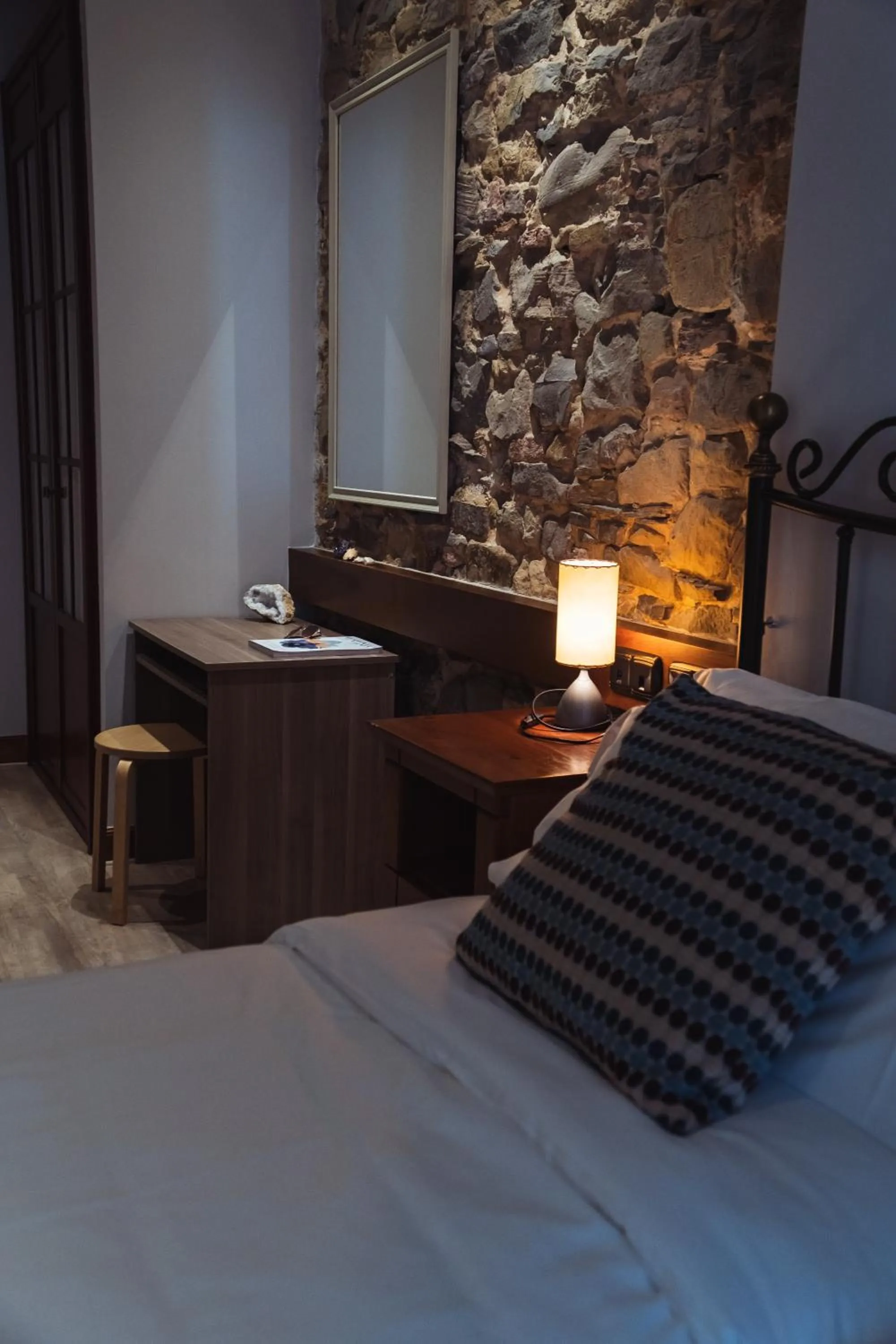 Bed in San Sebastián DOT Rooms