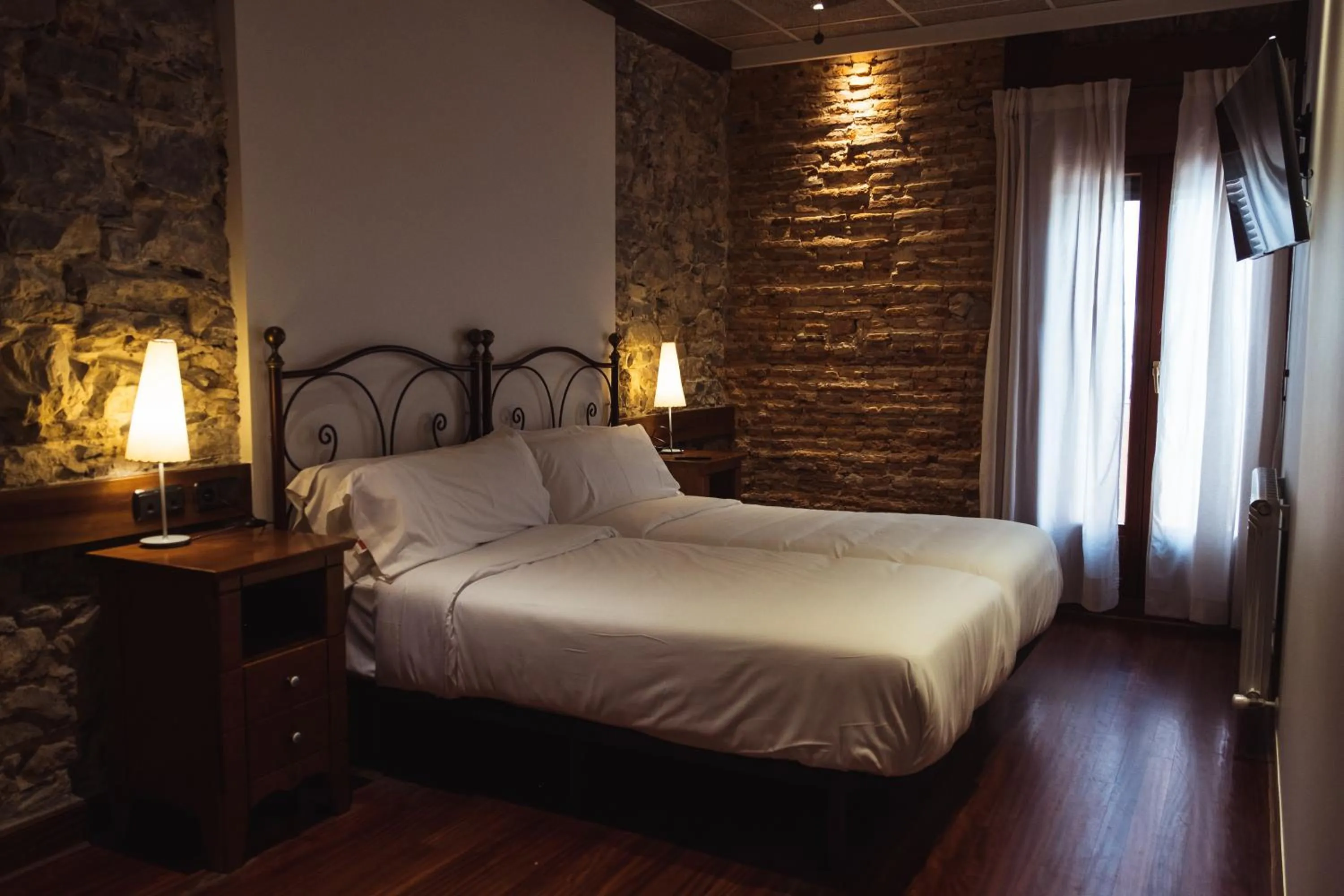 Bed in San Sebastián DOT Rooms