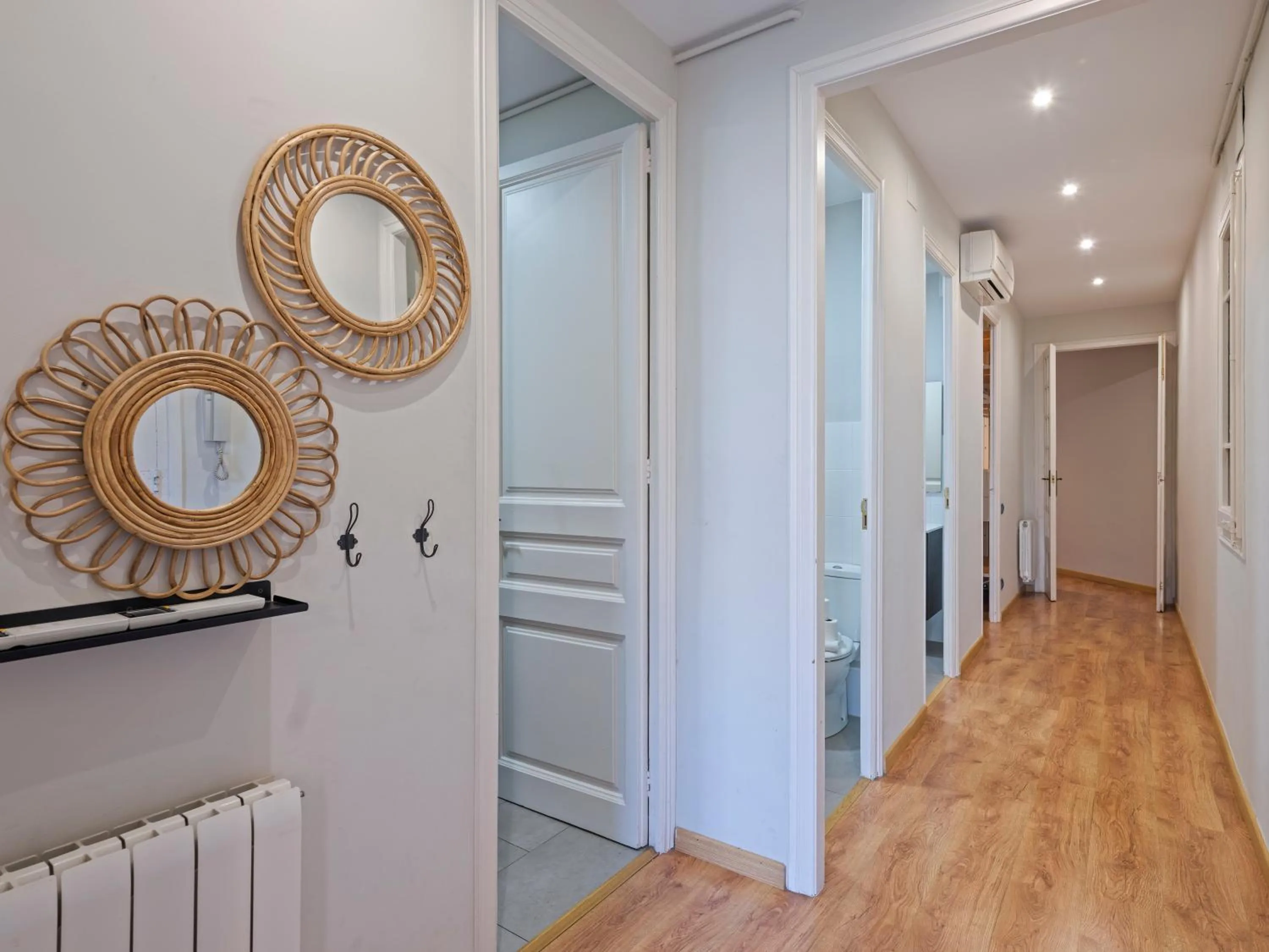 wardrobe in Numa I Caja Apartments