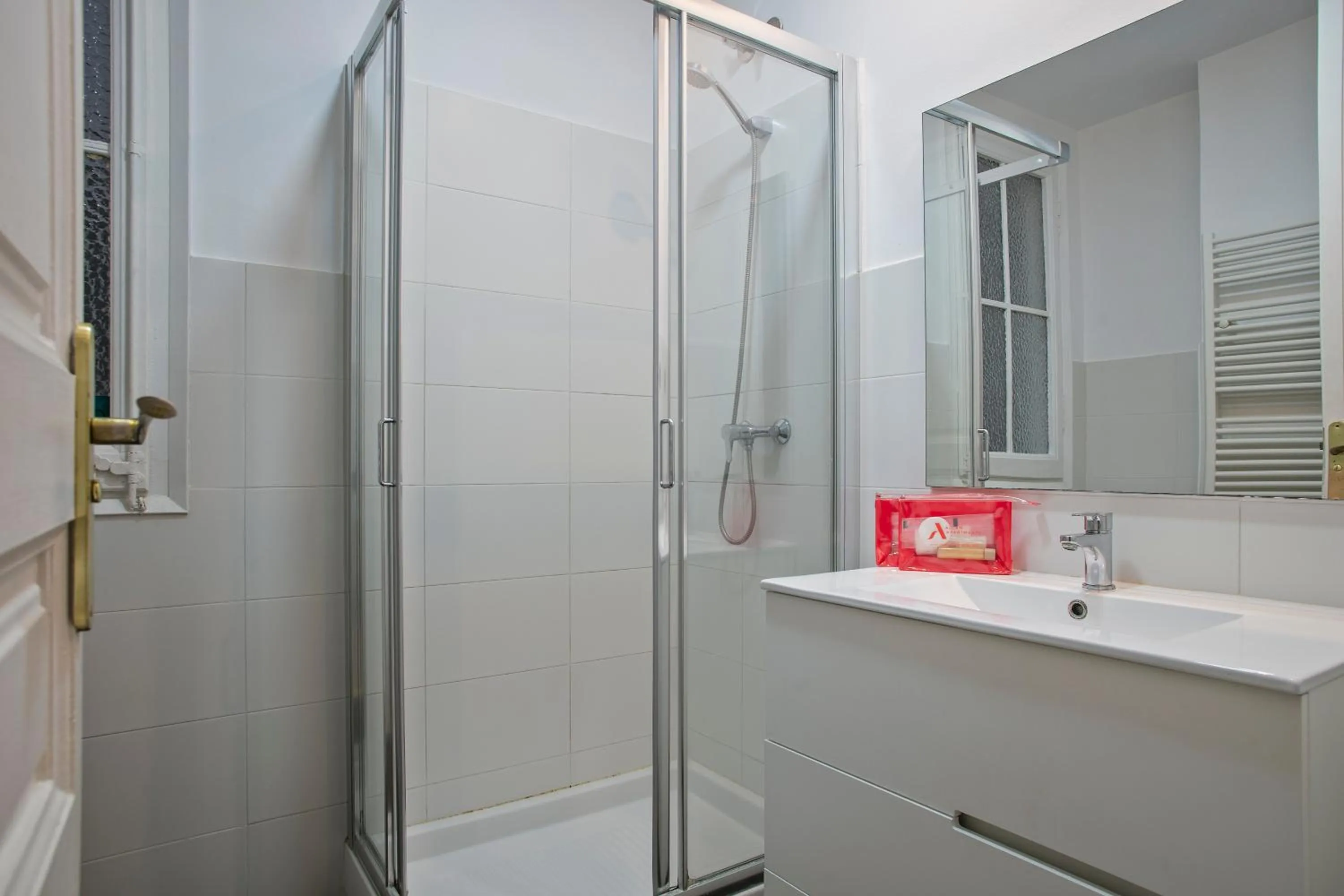 Bathroom in Numa I Caja Apartments