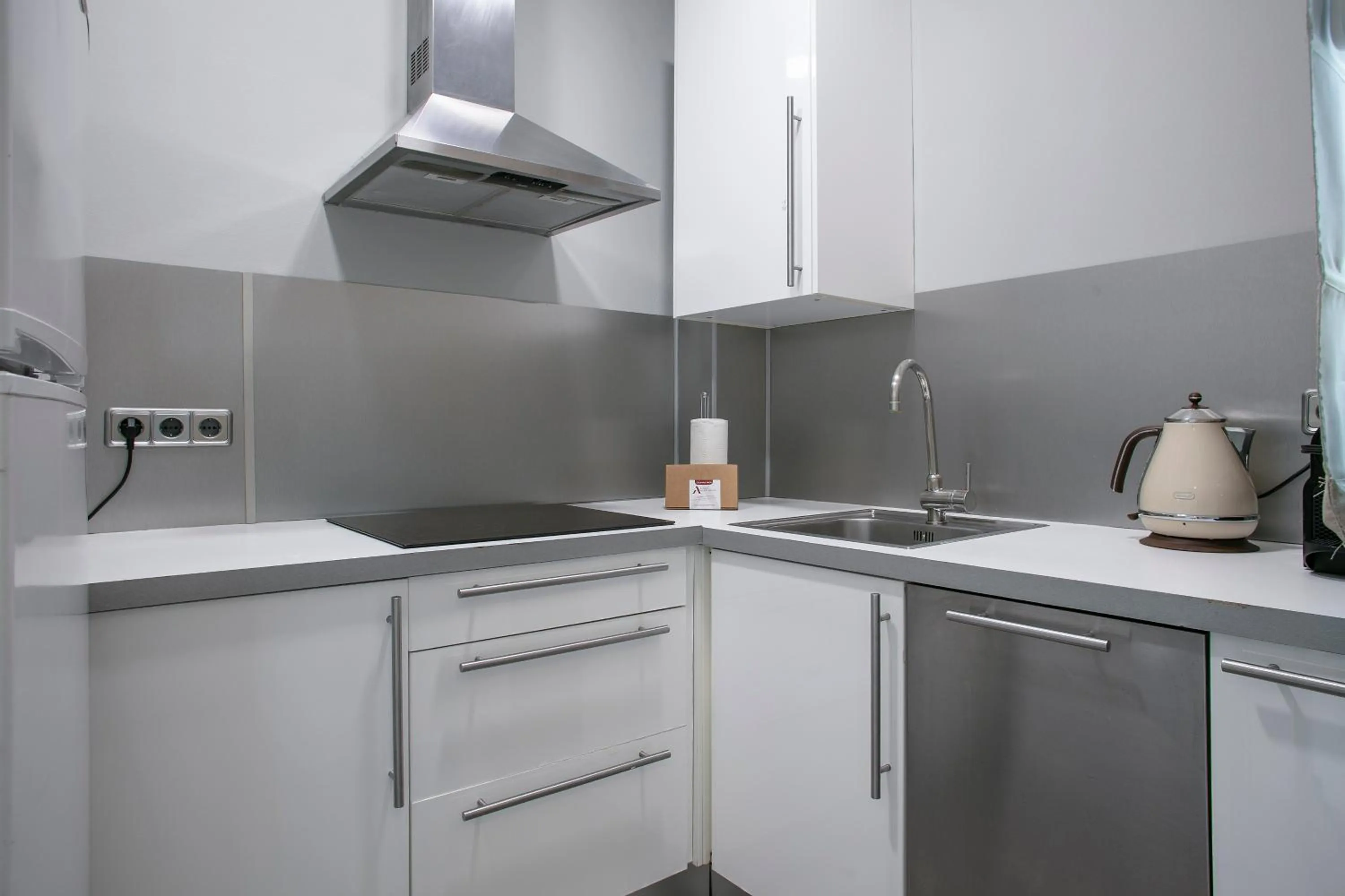 Kitchen or kitchenette in Numa I Caja Apartments