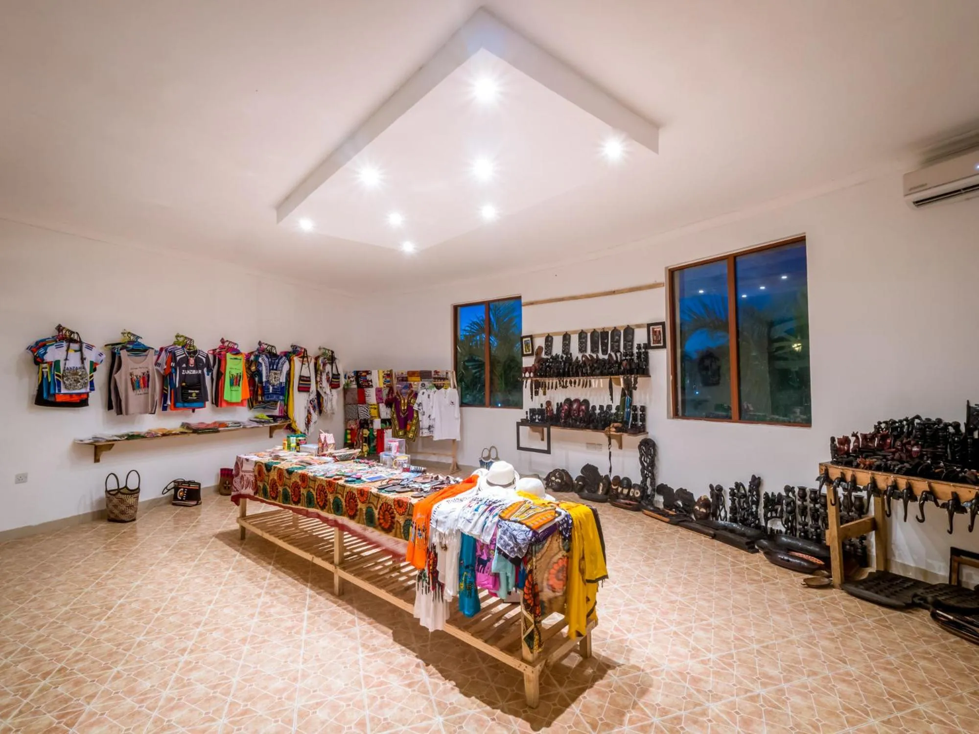 On-site shops in Azao Resort & Spa