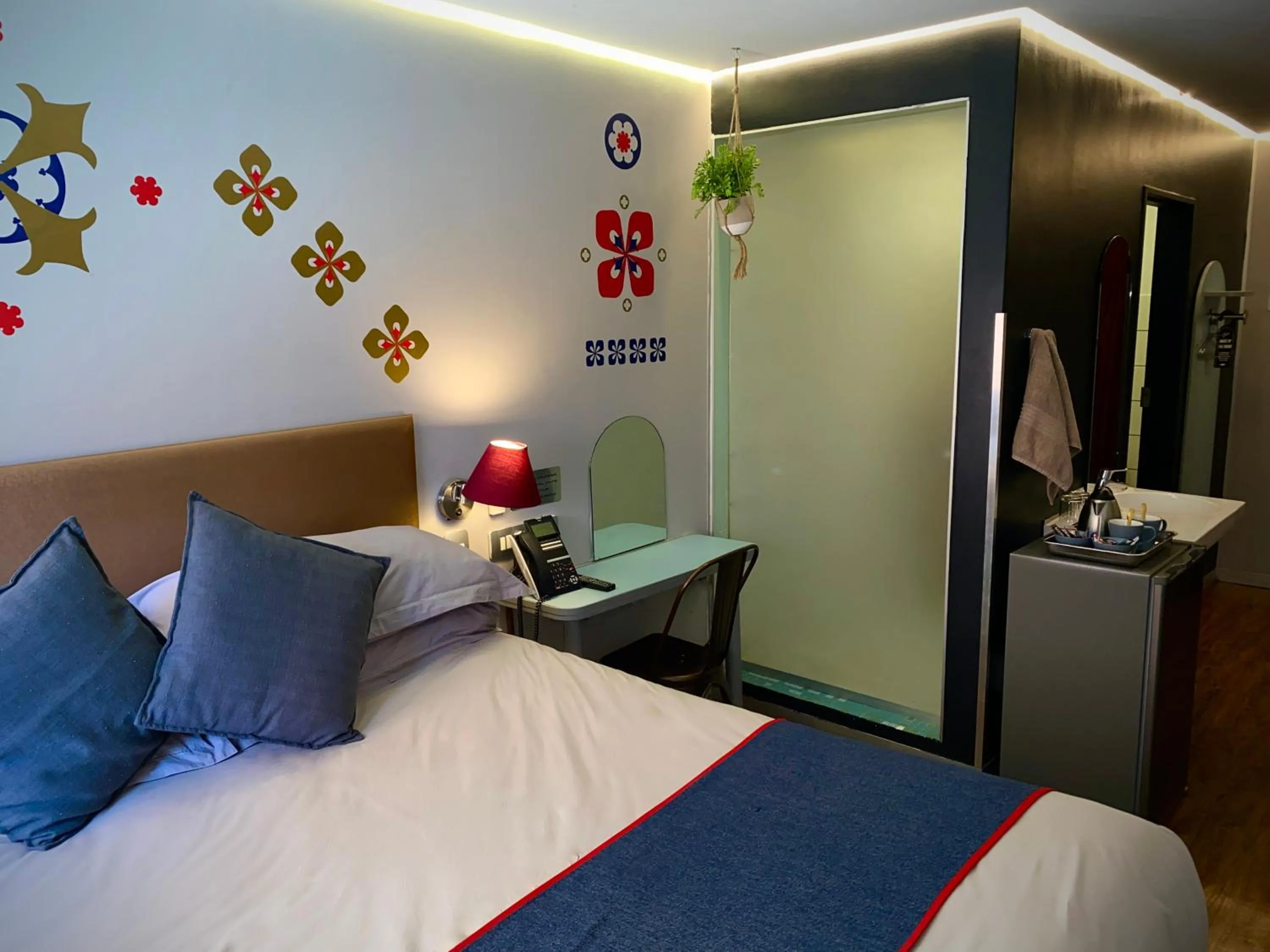 Bedroom, Bed in Bannister Hotel