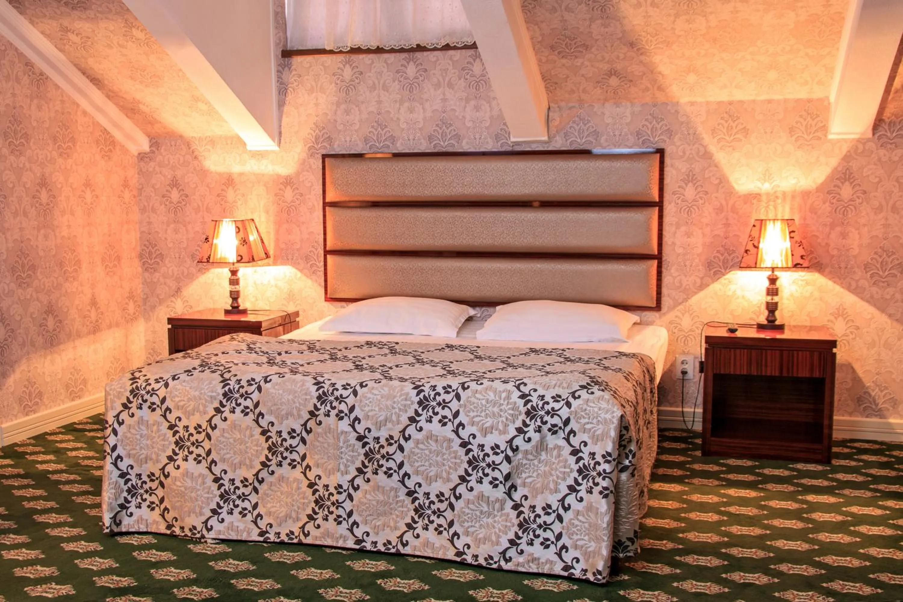 Other, Bed in City Line Boutique Hotel