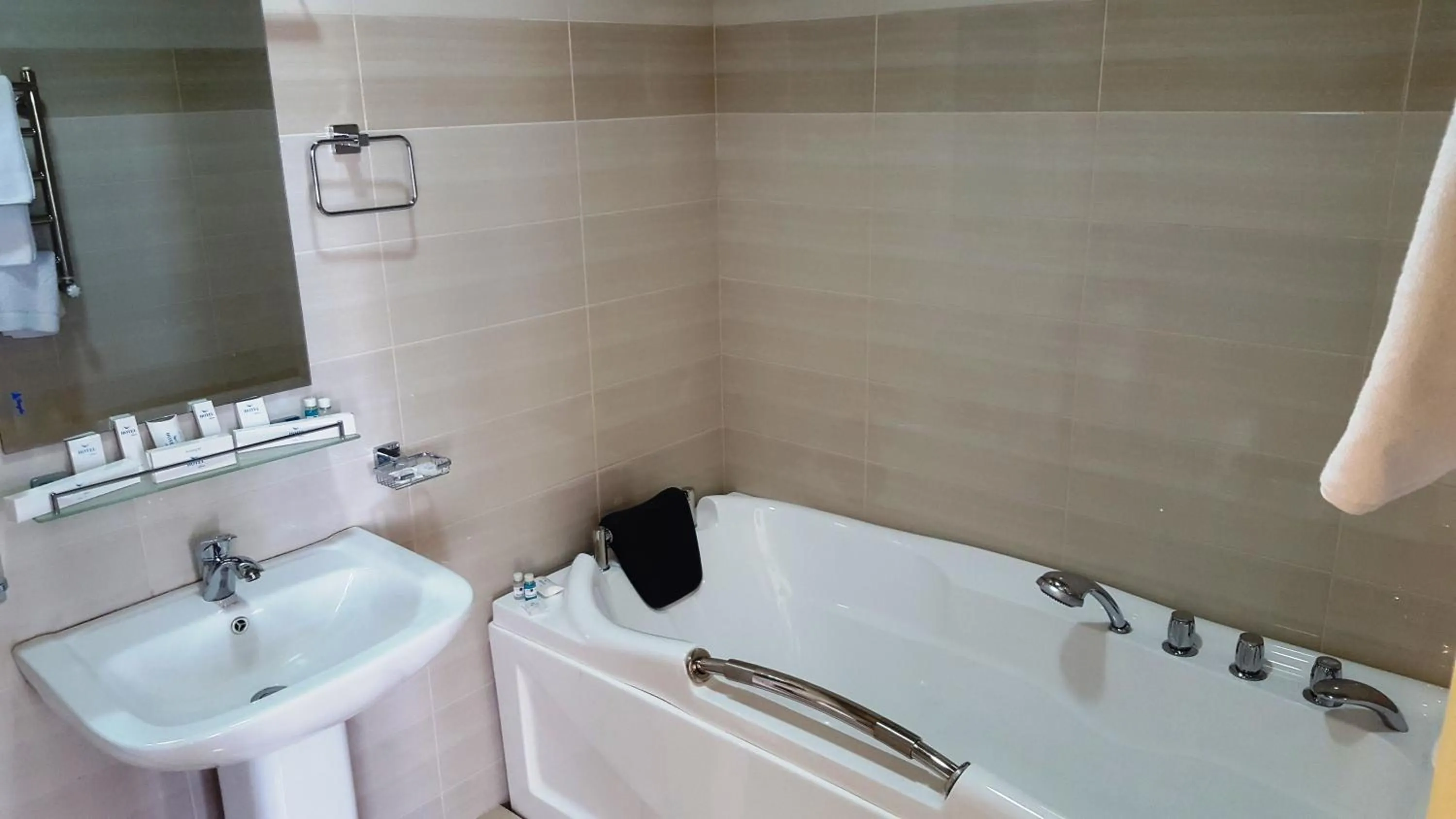 Bathroom in City Line Boutique Hotel