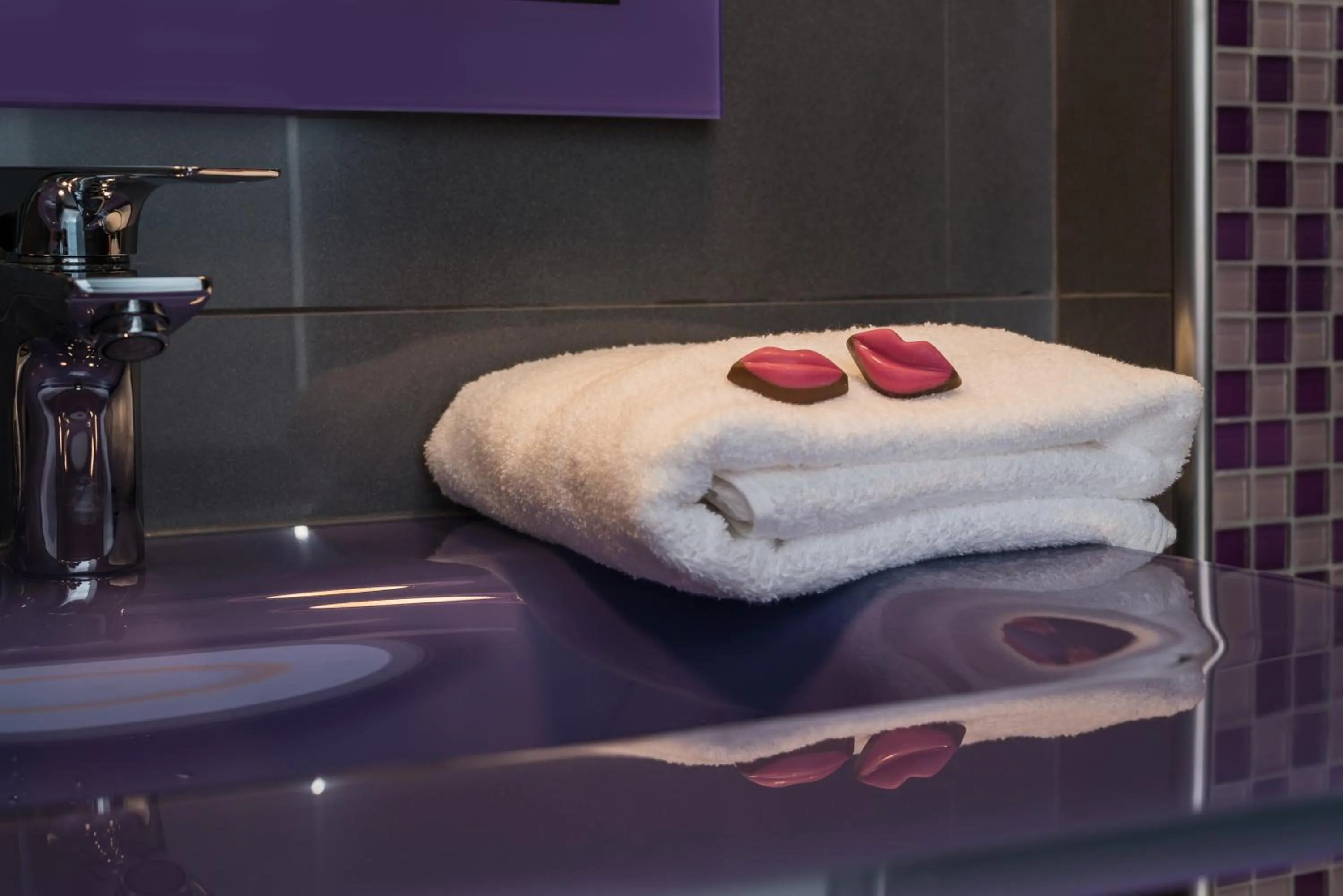 Bathroom in Sweet Pop