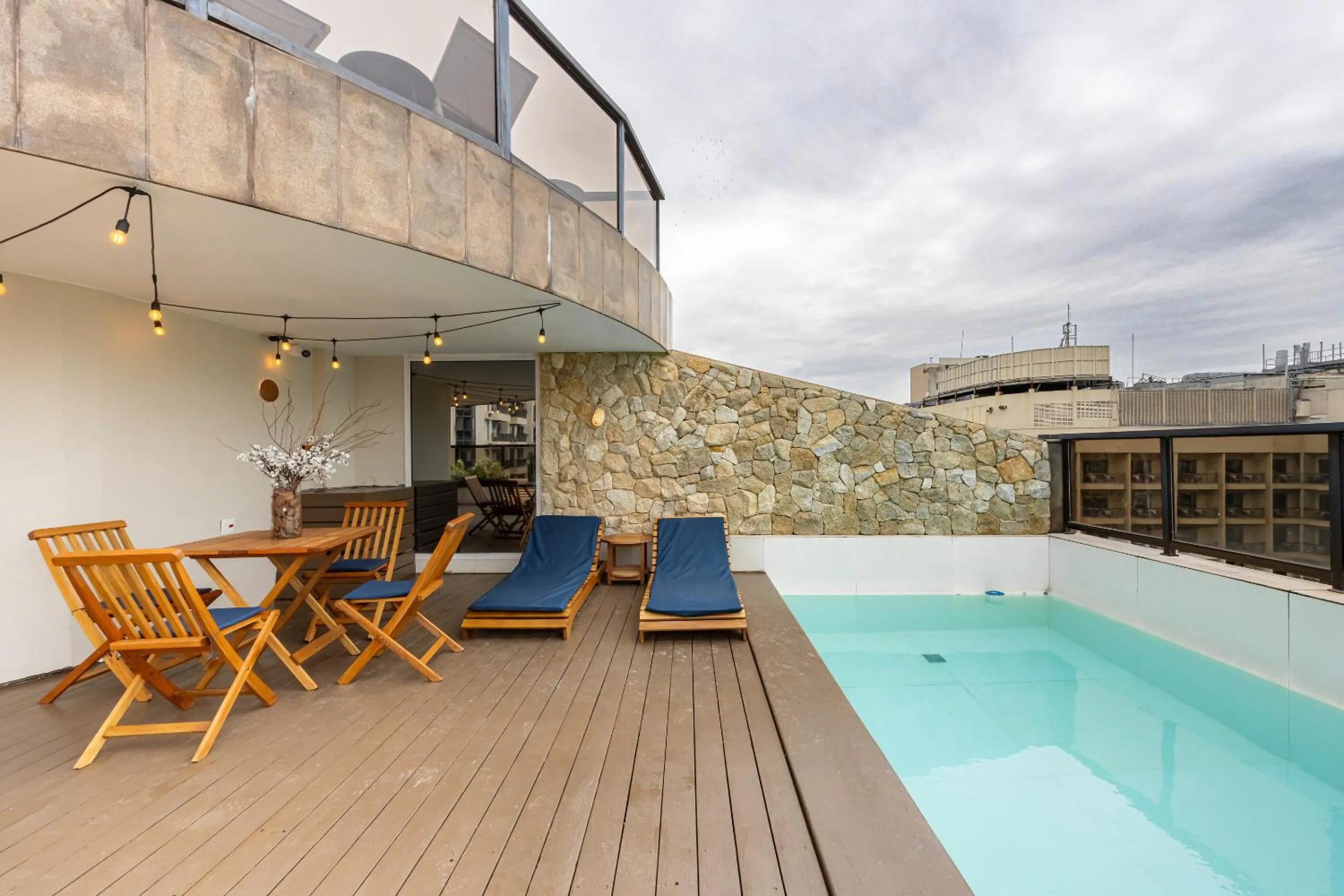 Swimming pool in B&B HOTEL Rio Copacabana Forte