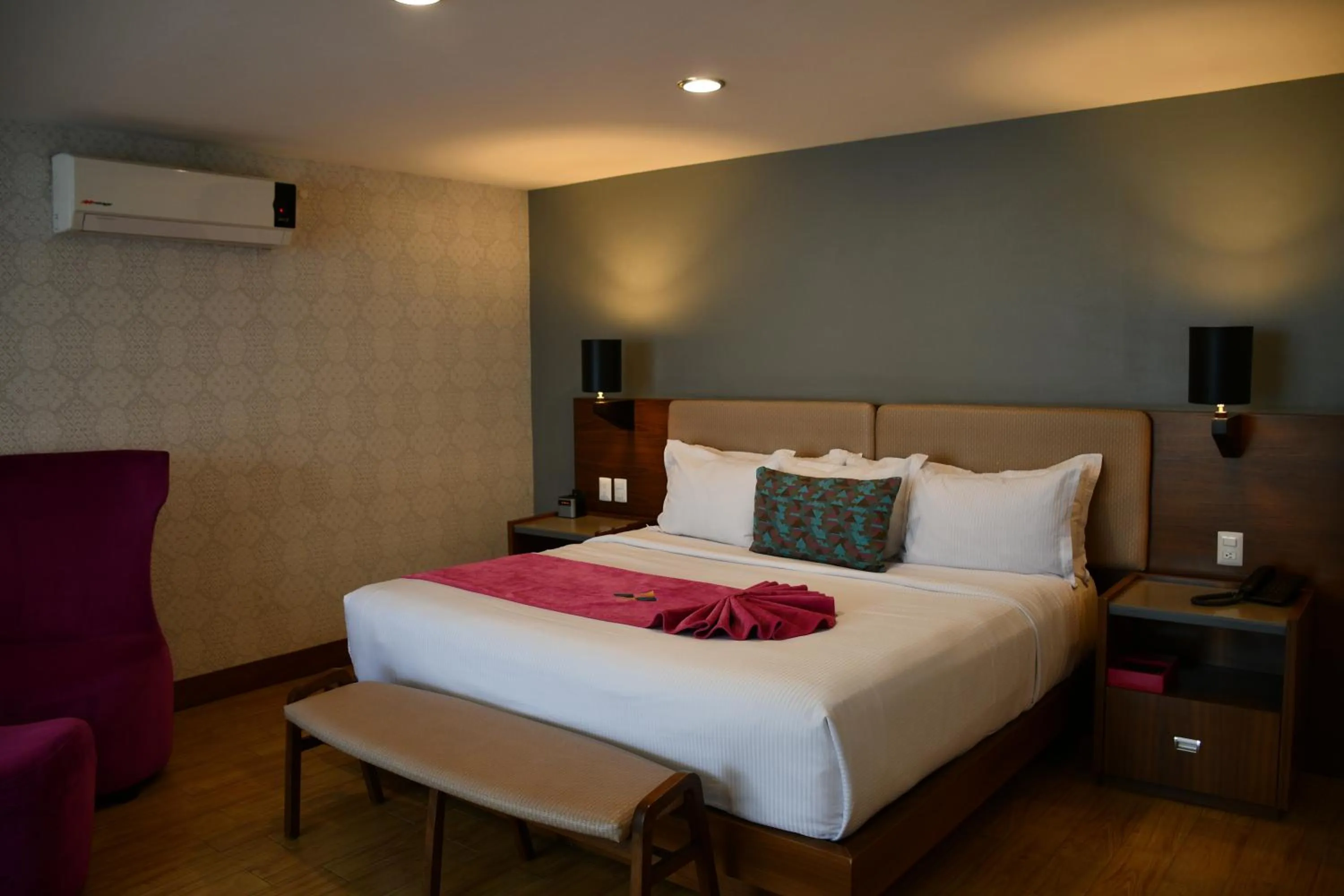 Bed in FCH Hotel Expo Adults only