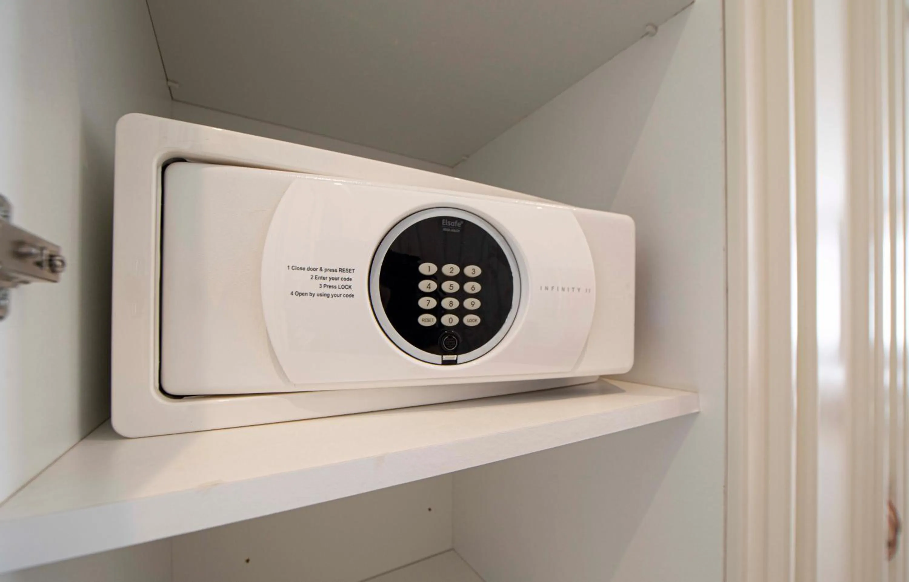 safe in Sapphire City Hotel