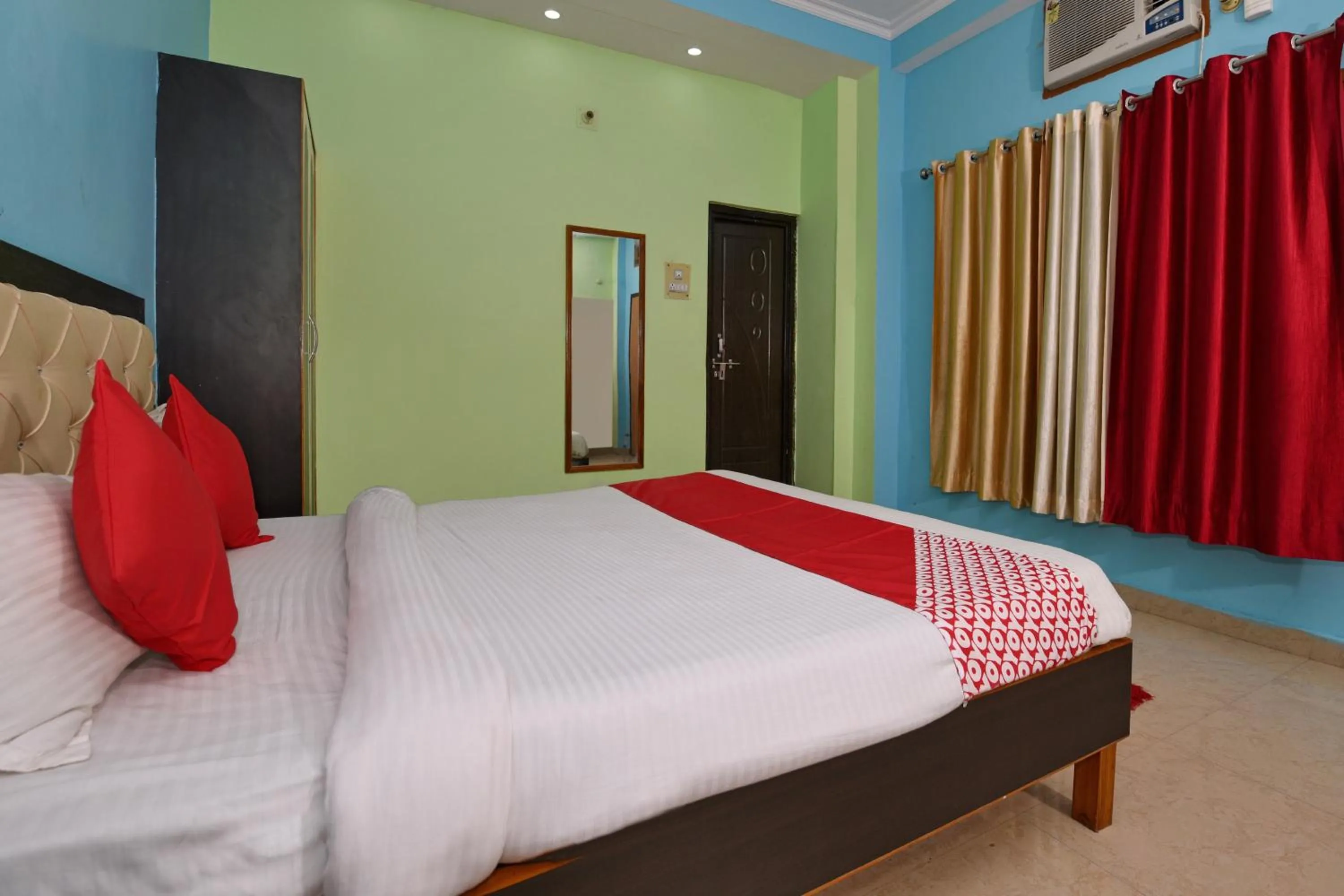 Bedroom, Bed in Hotel O Chaitanya Inn