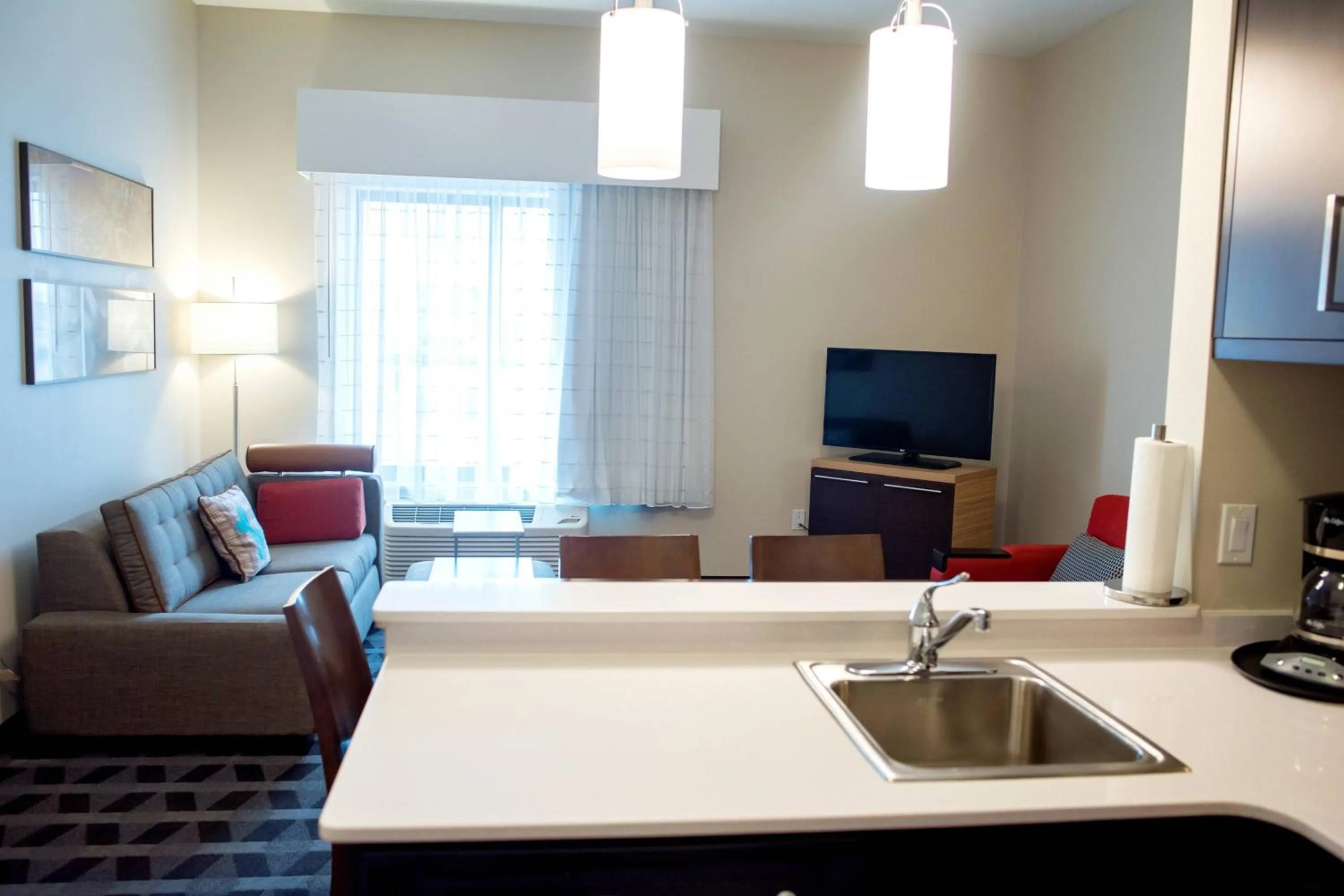 Living room in TownePlace Suites by Marriott Ames