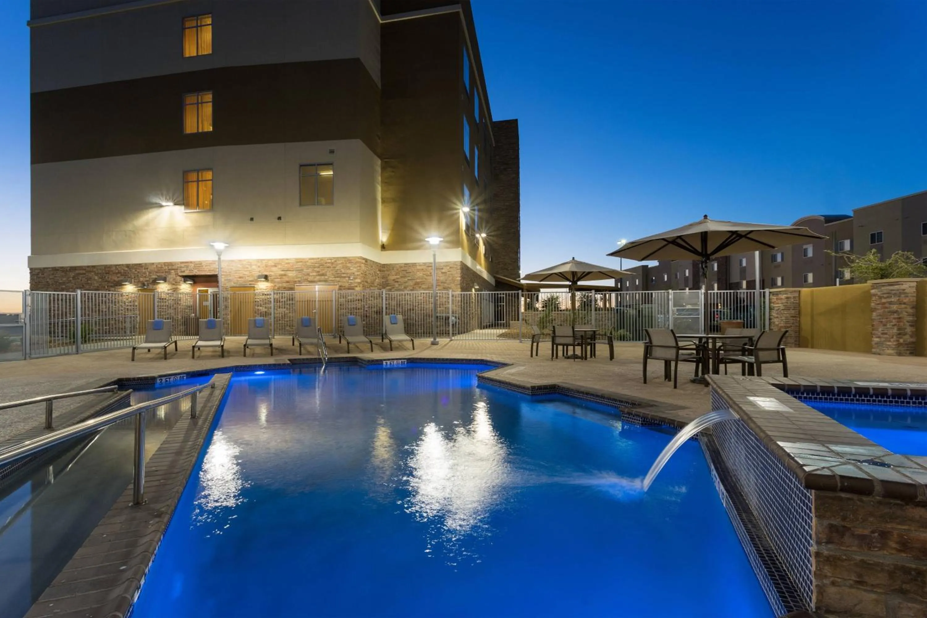 Swimming pool in Fairfield Inn & Suites by Marriott Fort Stockton