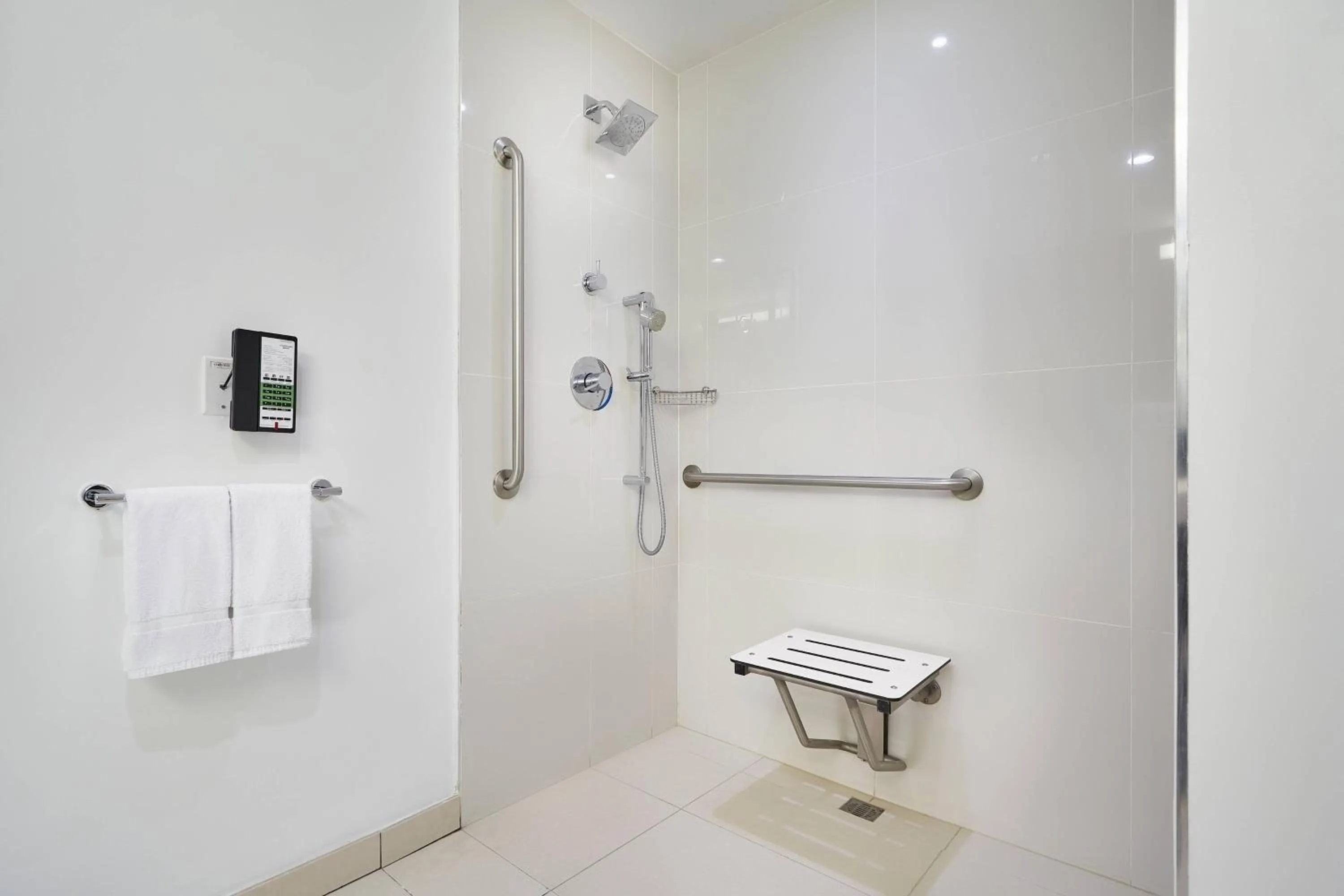 Bathroom in Courtyard by Marriott Hermosillo