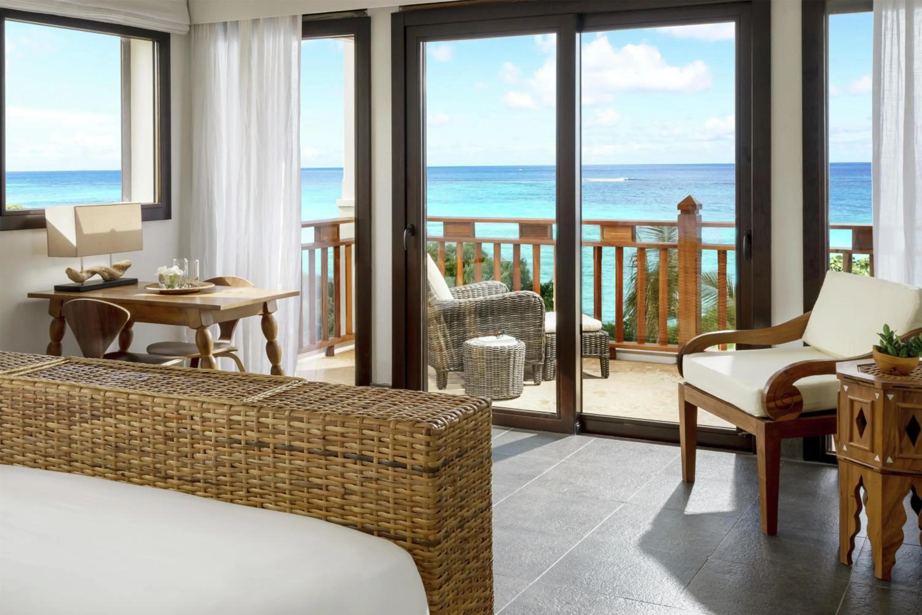 Bed in Zemi Beach House, LXR Hotels & Resorts