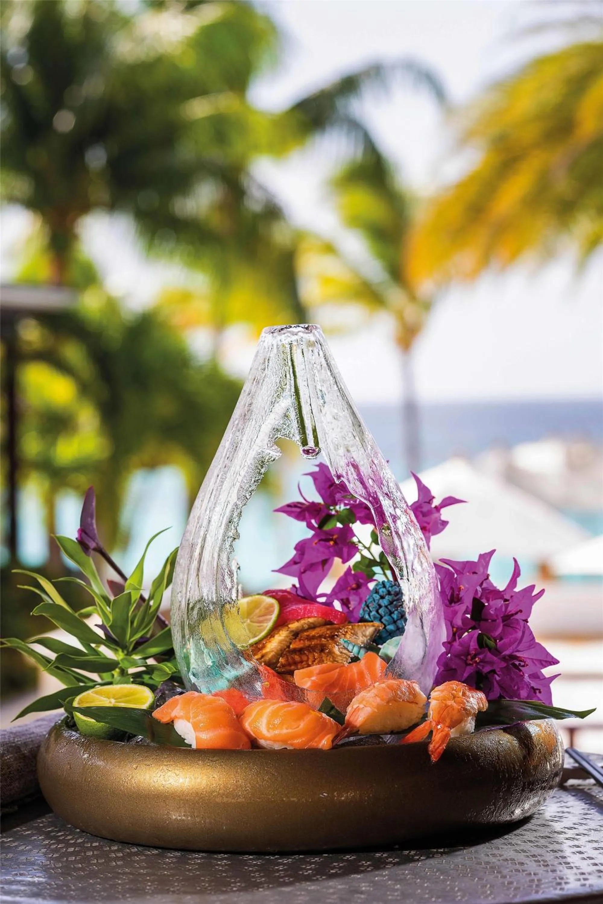 Dining area in Zemi Beach House, LXR Hotels & Resorts