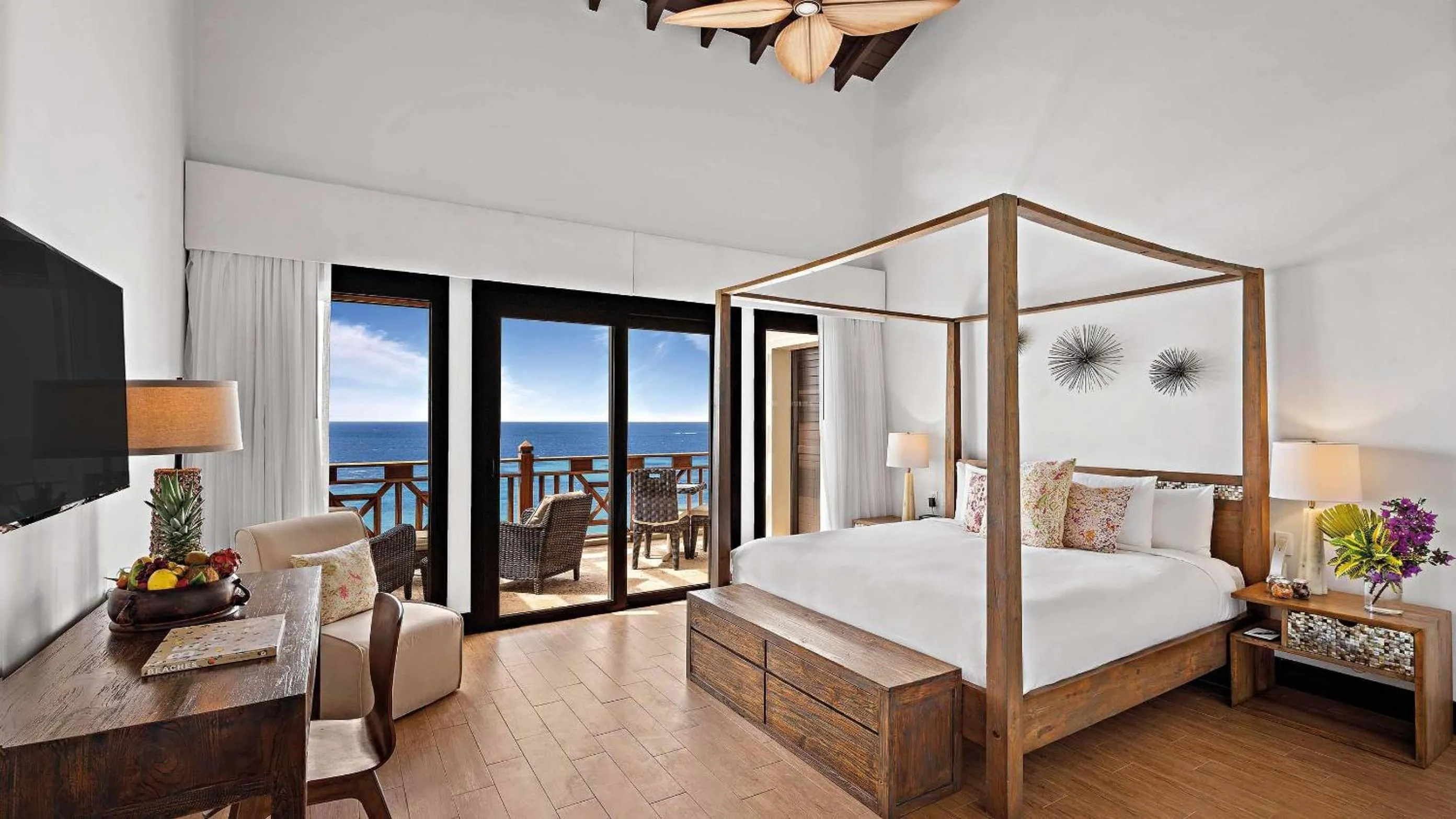 Bed in Zemi Beach House, LXR Hotels & Resorts