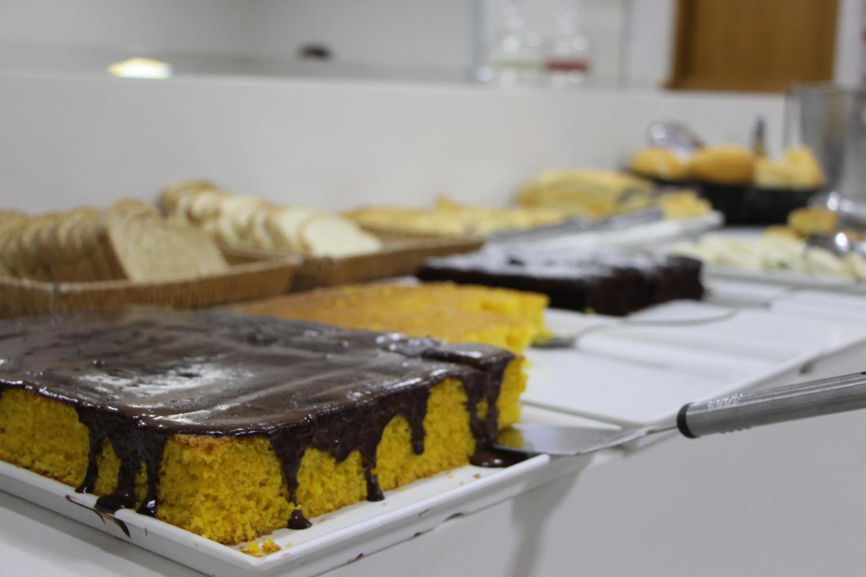 Buffet breakfast in Oiti Hotel - Gurupi