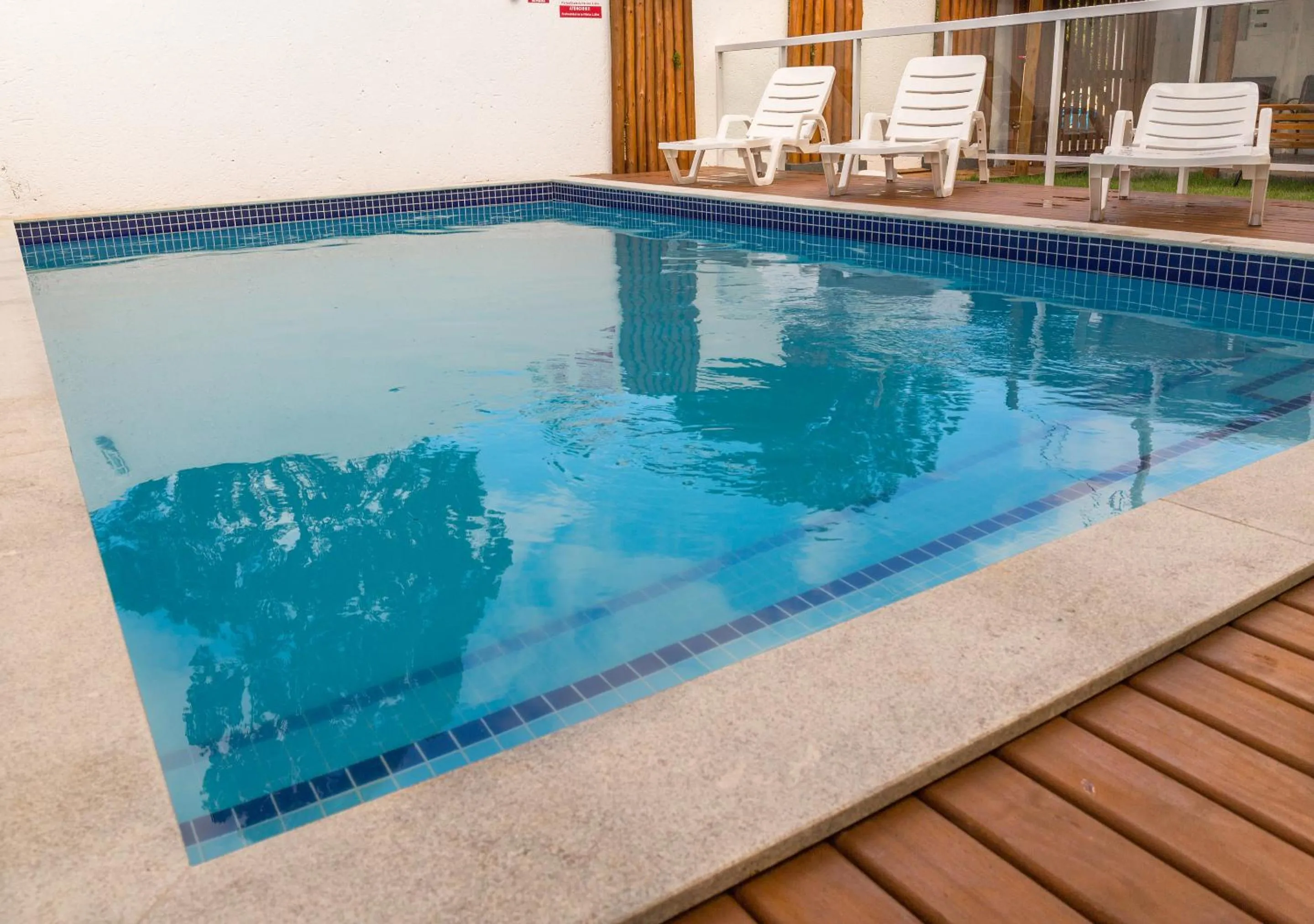 Swimming pool in Pousada Maiken