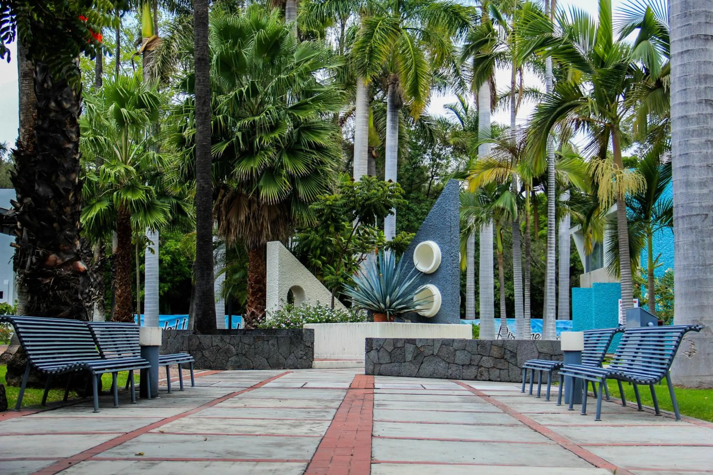 Hotel Y Parque Acuático La Caldera