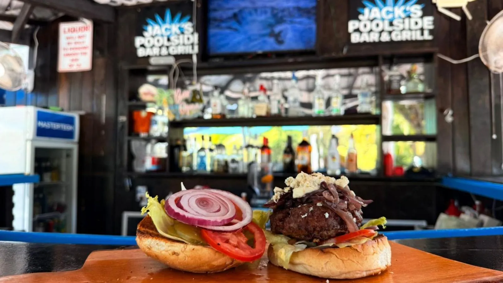 Food and drinks in Best Western Grand Baymen Gardens